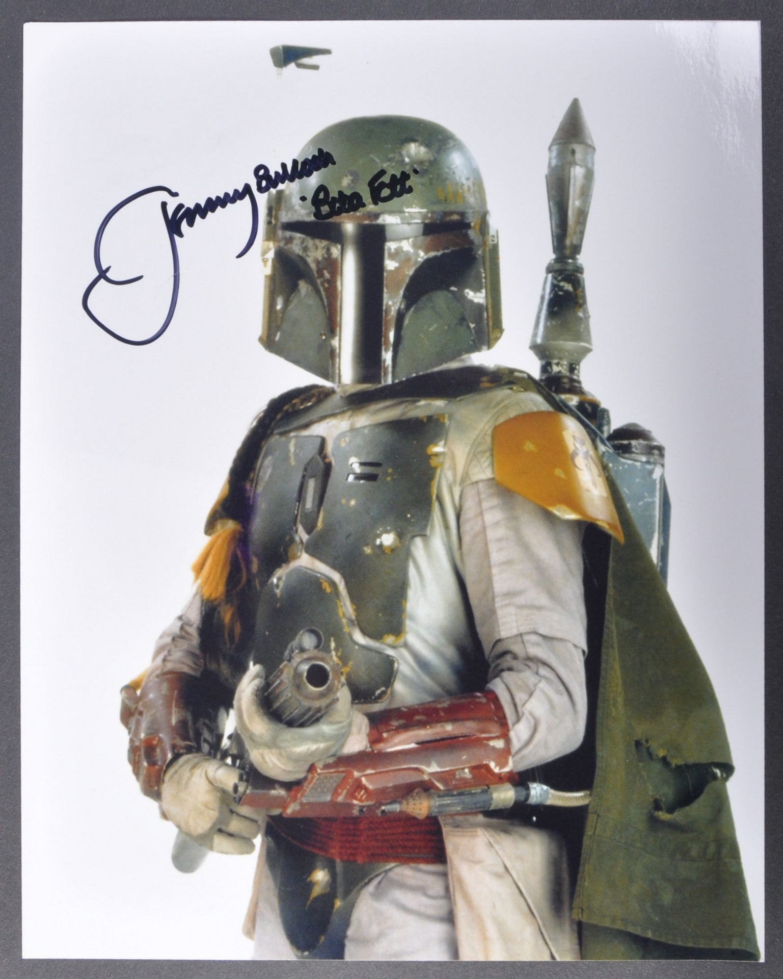 ESTATE OF JEREMY BULLOCH - STAR WARS - BOBA FETT SIGNED 8X10"