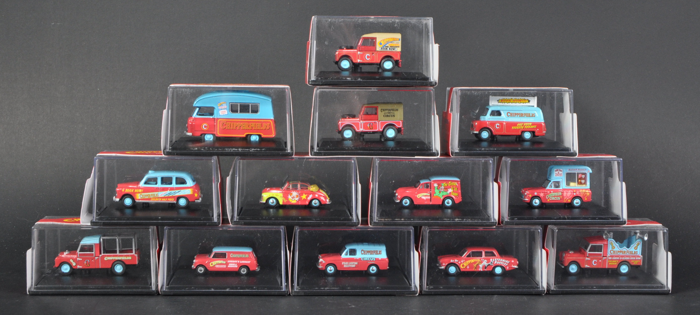 COLLECTION OF OXFORD DIECAST 1/76 SCALE CHIPPERFIELDS CIRCUS MODELS