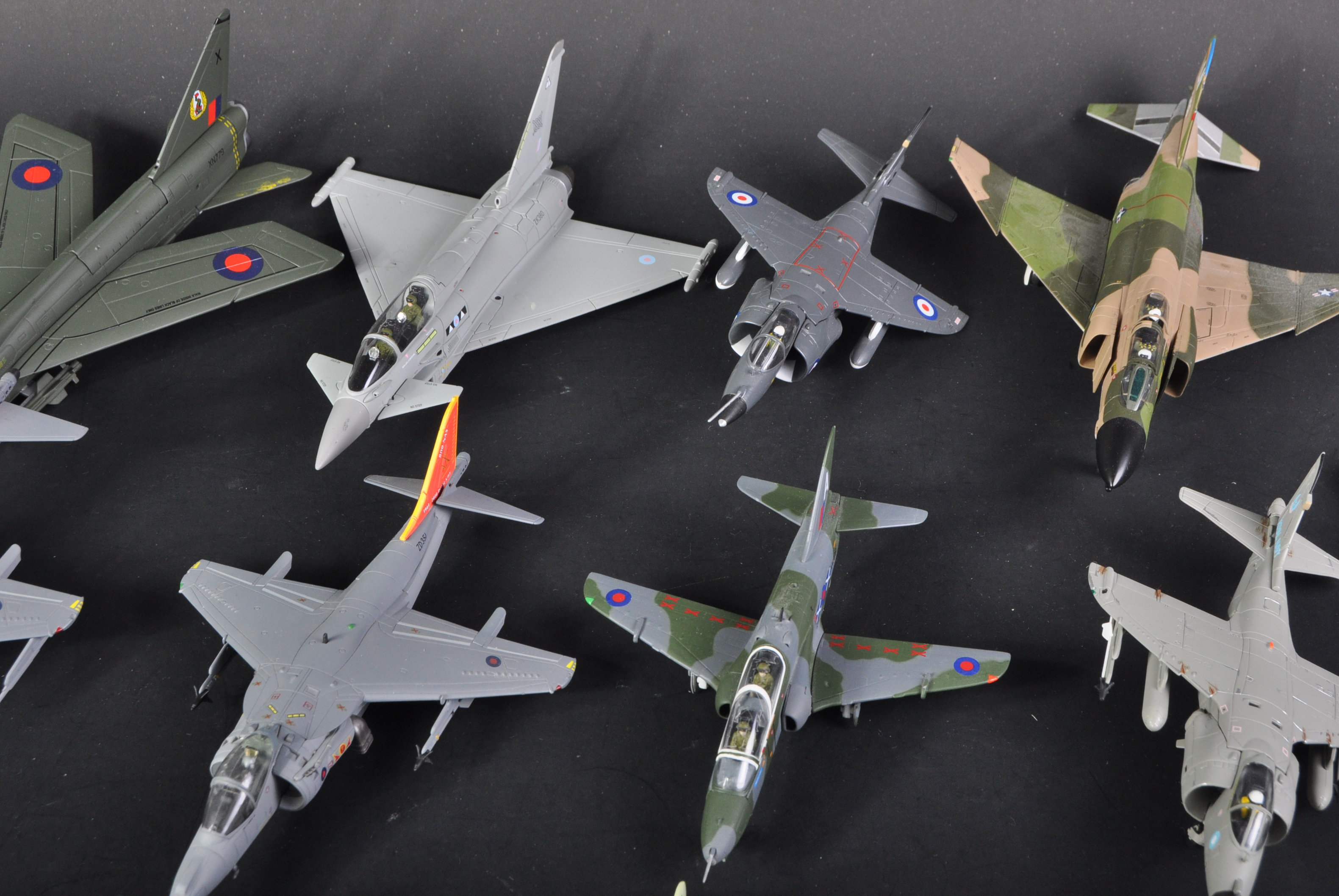 COLLECTION OF ASSORTED CORGI AVIATION DIECAST MODEL PLANES - Image 4 of 7