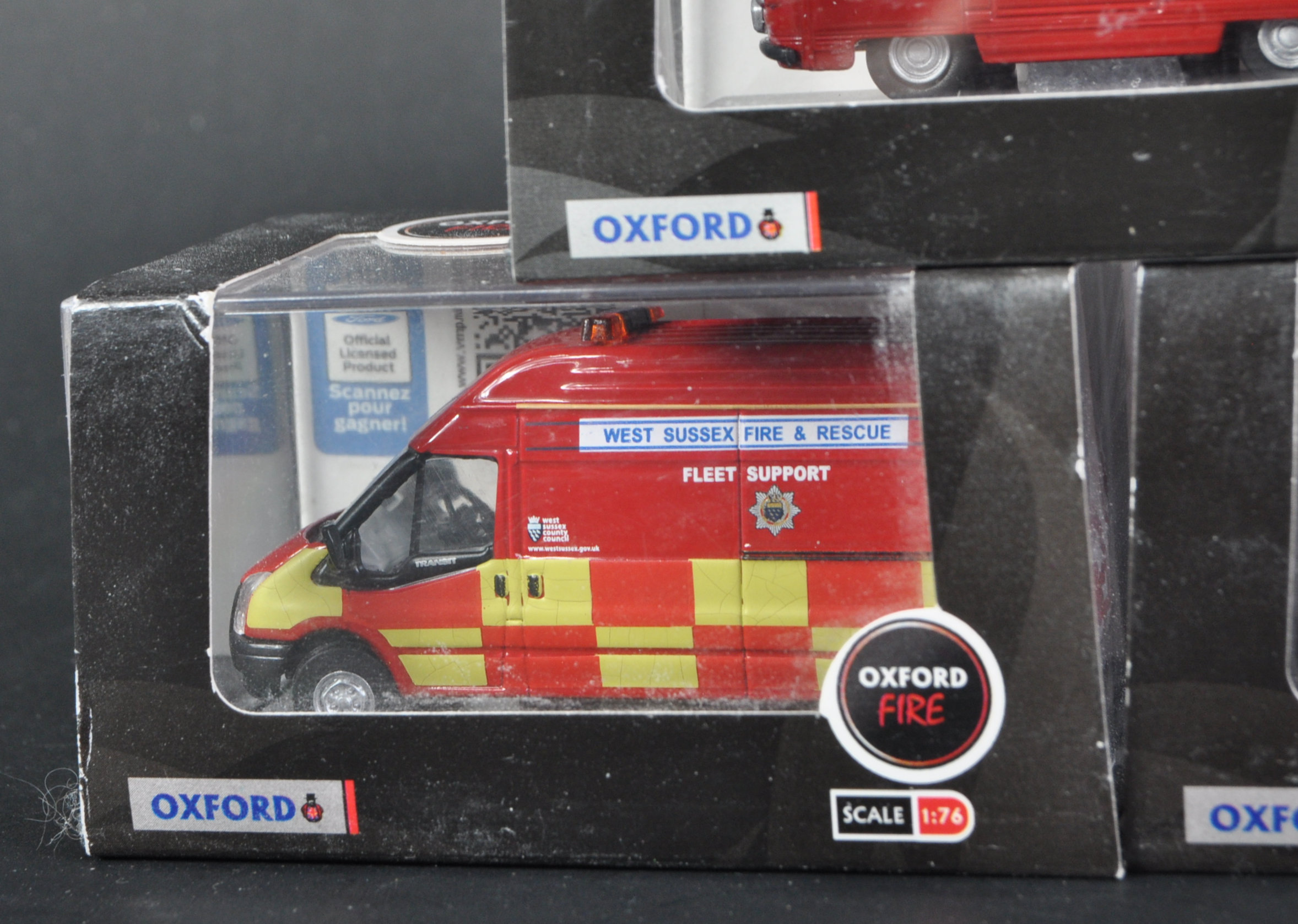 COLLECTION OF ASSORTED 1/76 SCALE DIECAST MODEL FIRE ENGINE TRUCKS - Image 6 of 6