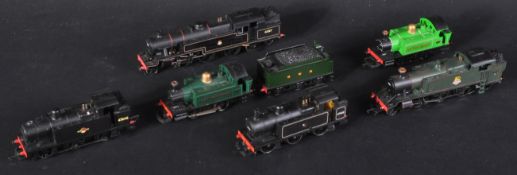 COLLECTION OF HORNBY 00 GAUGE MODEL RAILWAY LOCOMOTIVES