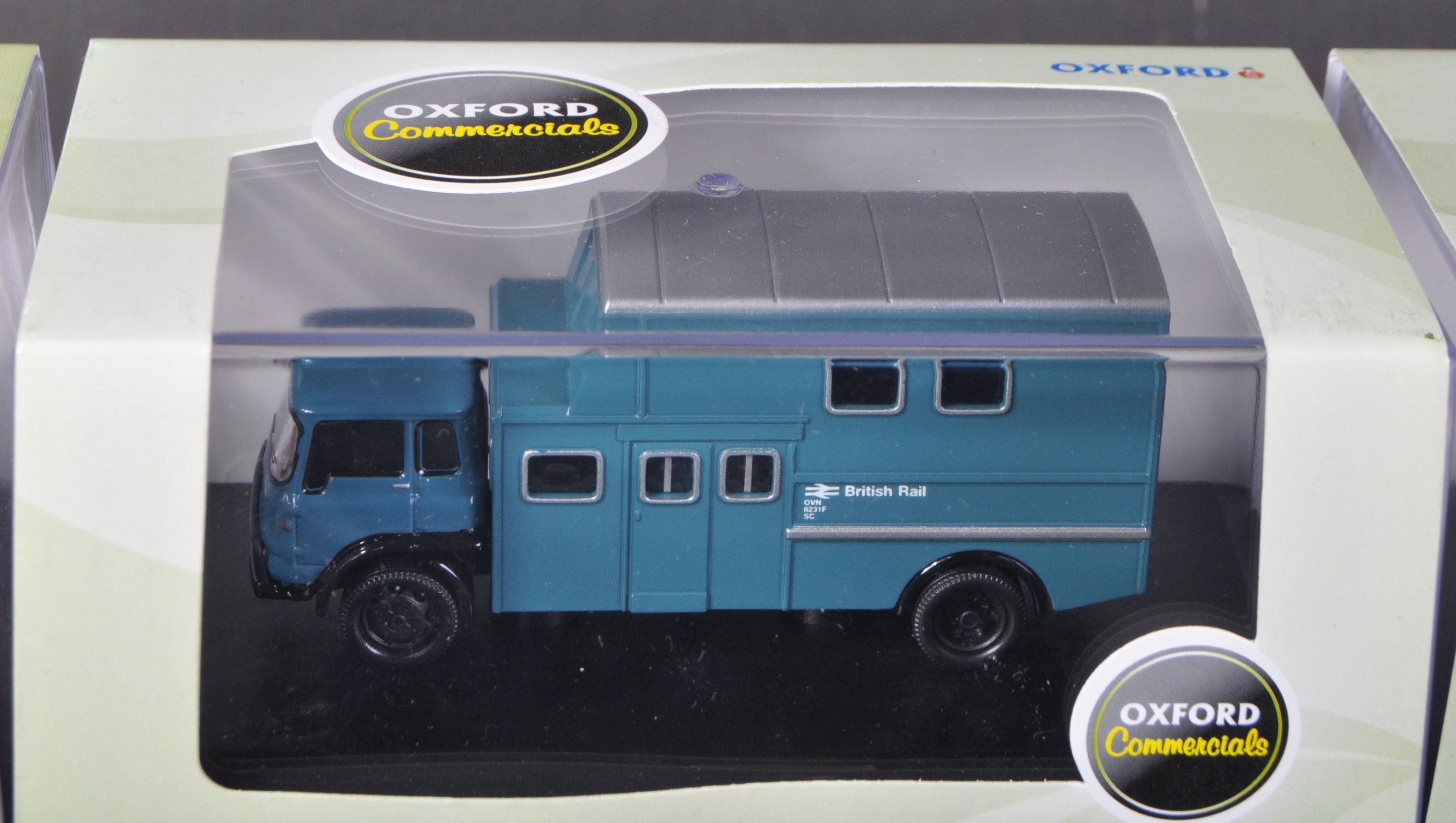 COLLECTION OF ASSORTED 1/76 SCALE OXFORD DIECAST MODELS - Image 5 of 8