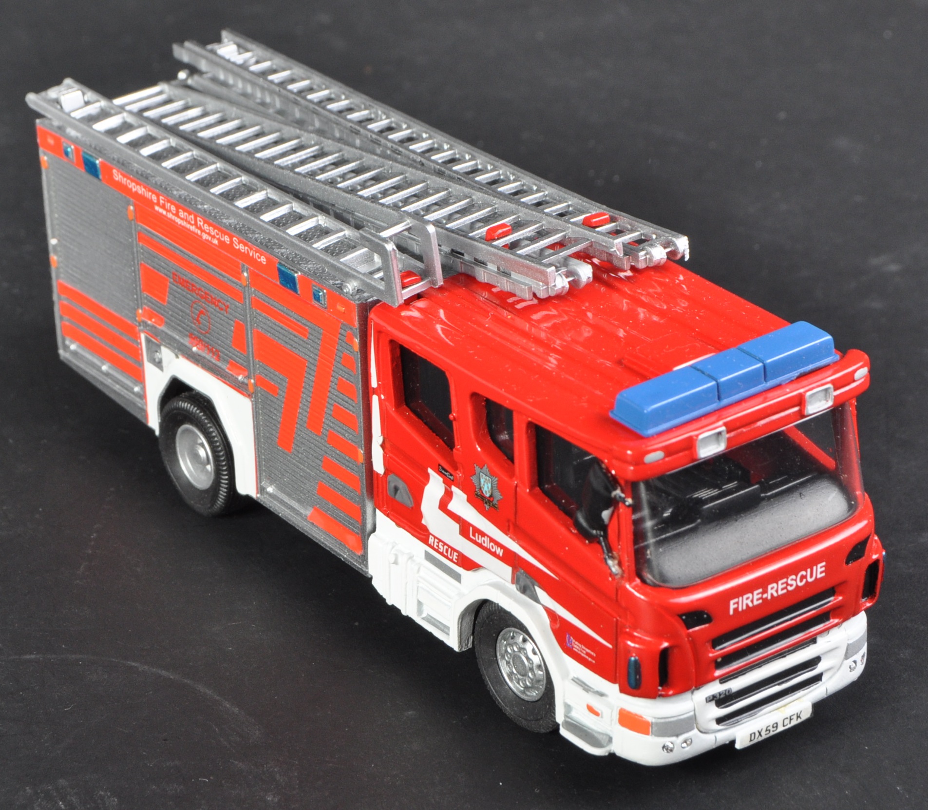 FIRE BRIGADE MODELS 1/50 SCALE DIECAST MODEL FIRE ENGINE - Image 3 of 6