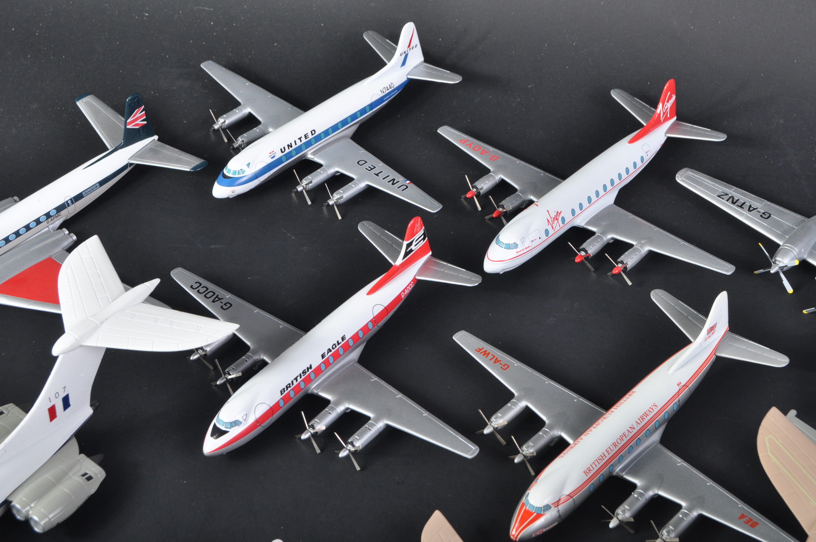 COLLECTION OF ASSORTED CORGI AVIATION ARCHIVE DIECAST PLANES - Image 4 of 5