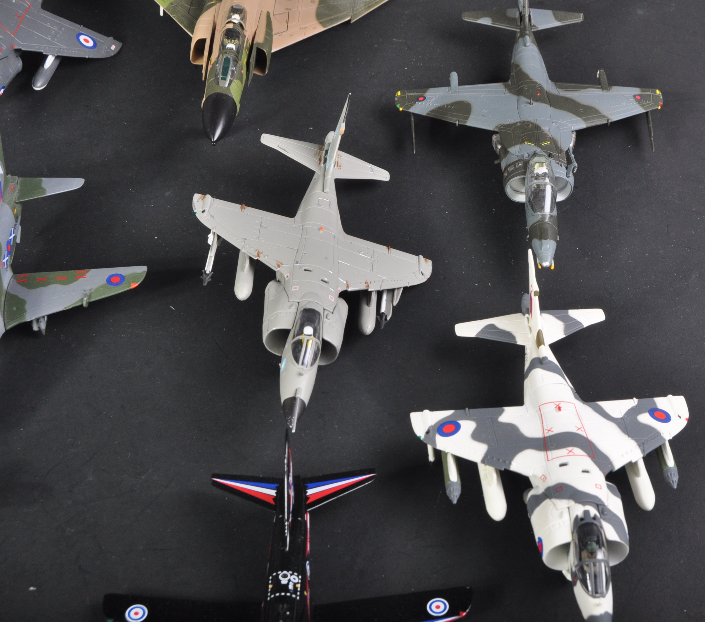 COLLECTION OF ASSORTED CORGI AVIATION DIECAST MODEL PLANES - Image 5 of 7