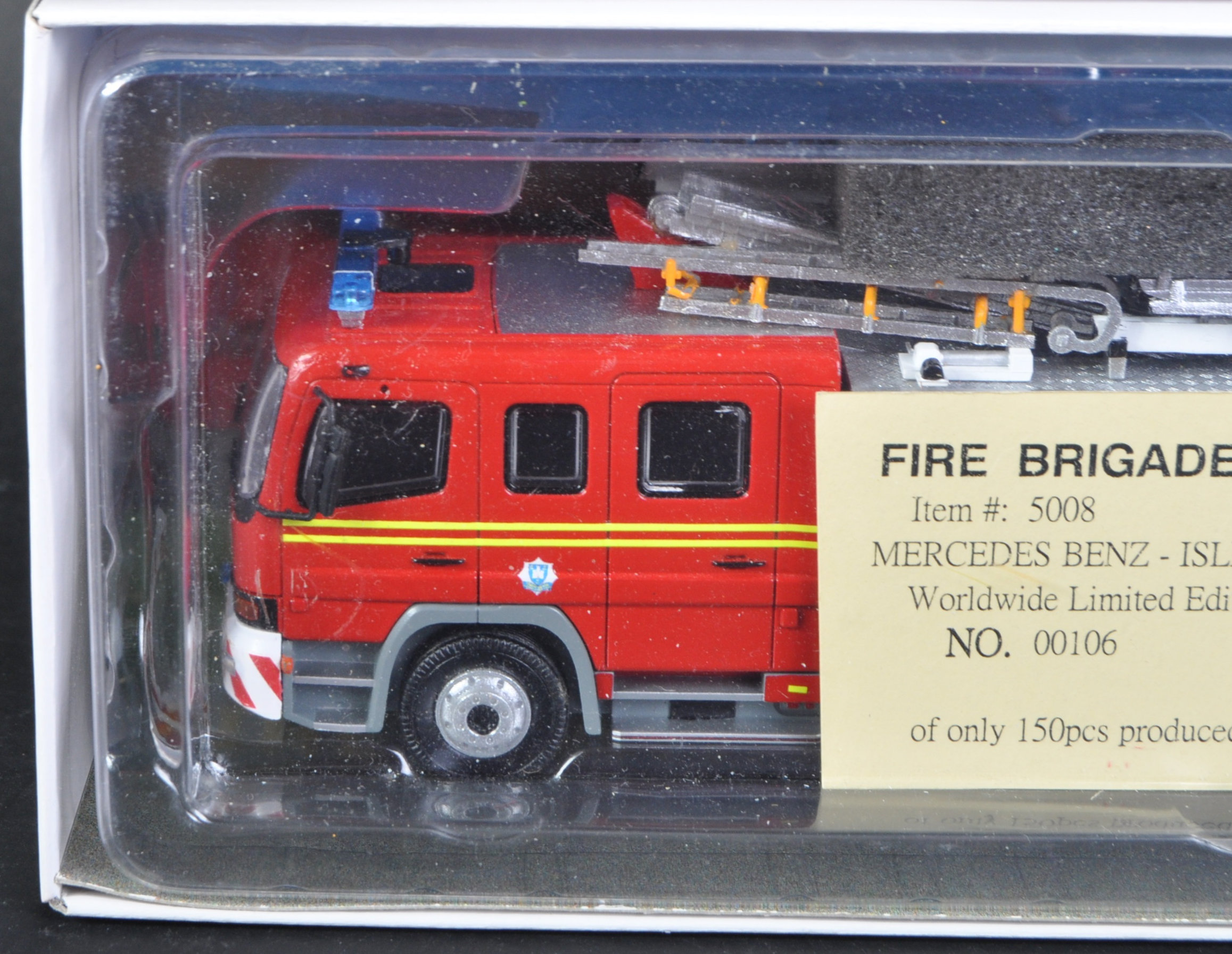 FIRE BRIGADE MODELS 1/50 SCALE DIECAST MODEL FIRE ENGINE - Image 4 of 6