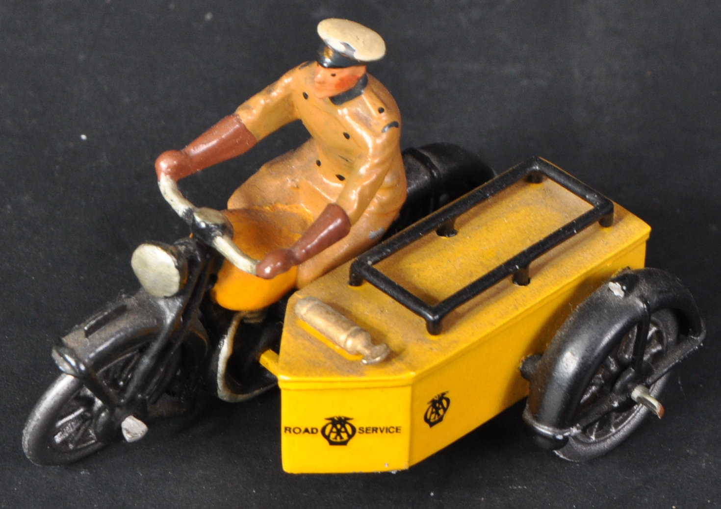 TWO VINTAGE DGM DAVE GILBERT MODELS DIECAST MOTORBIKES - Image 5 of 7