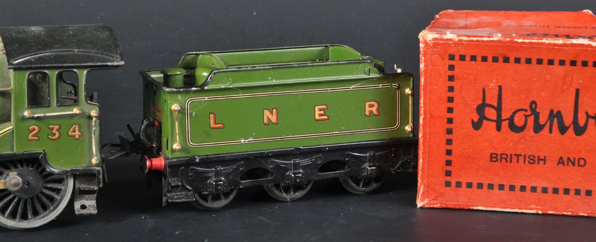 VINTAGE HORNBY O GAUGE ELECTRIC LOCOMOTIVE & TENDER - Image 3 of 6