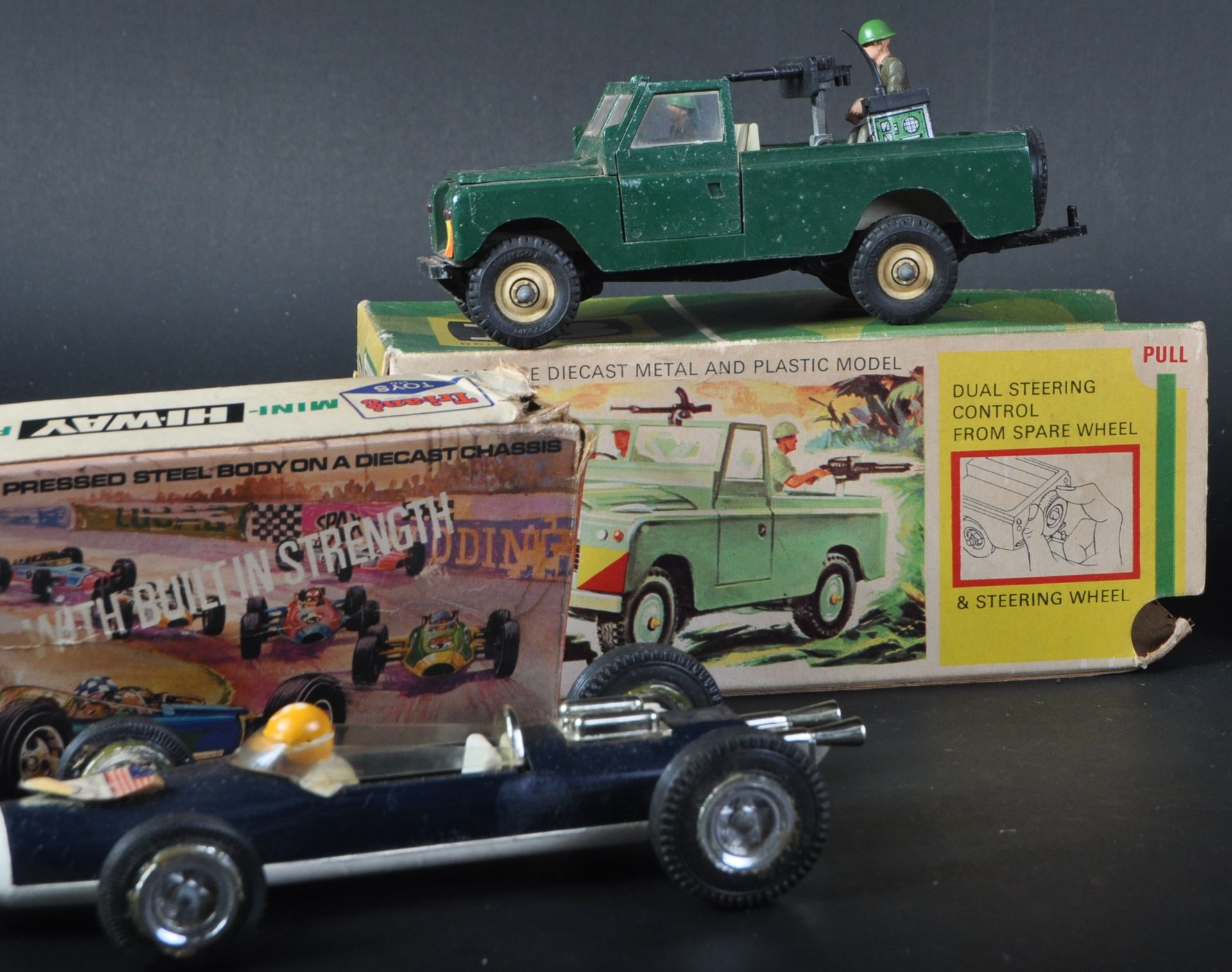 COLLECTION OF VINTAGE BOXED DIECAST MODELS - Bild 3 aus 7