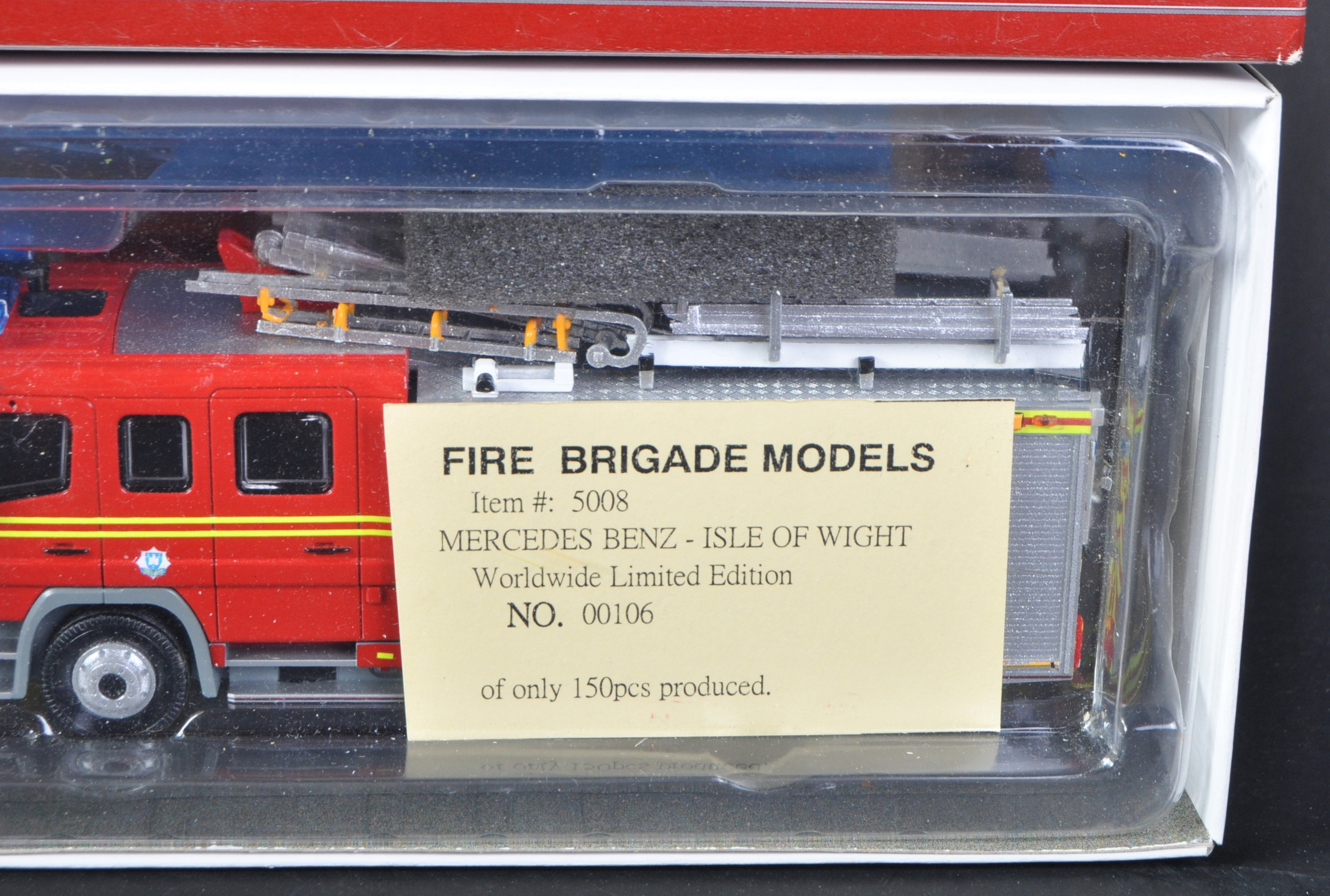 FIRE BRIGADE MODELS 1/50 SCALE DIECAST MODEL FIRE ENGINE - Image 5 of 6