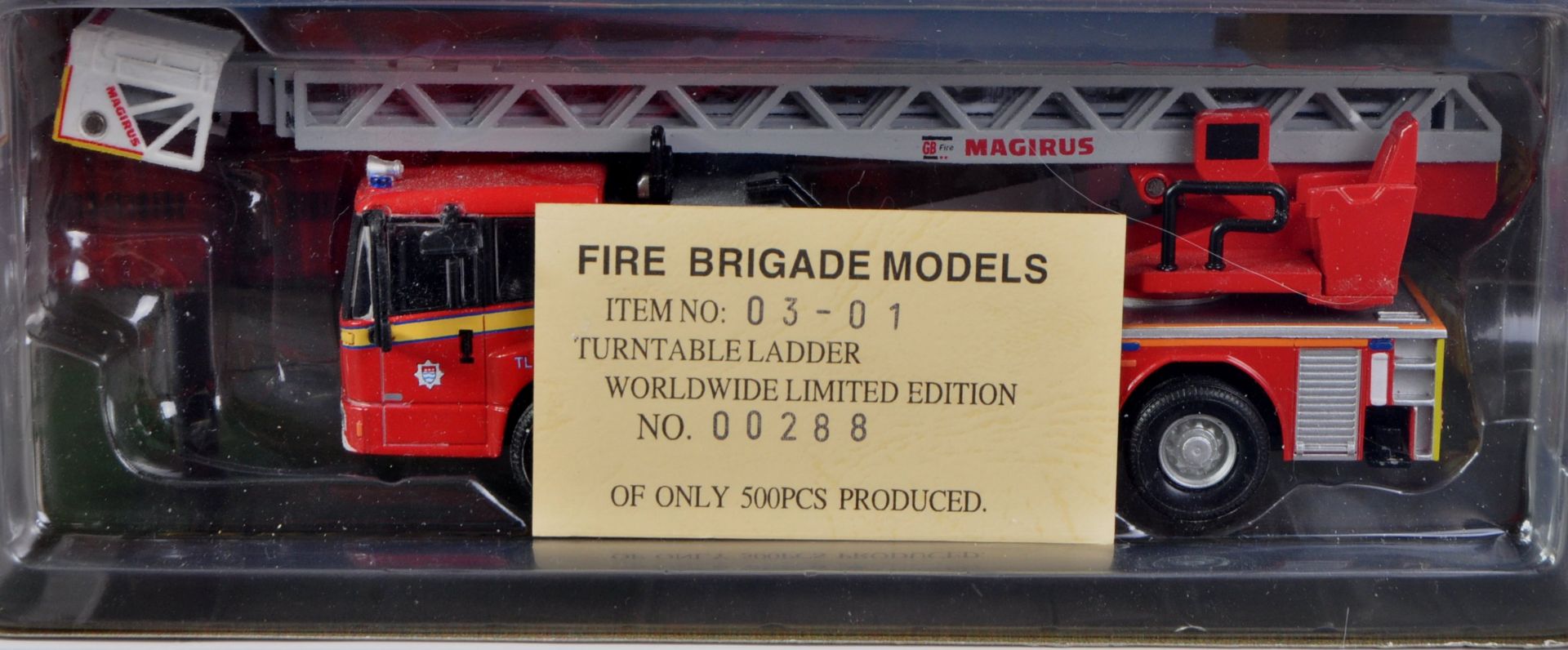 FIRE BRIGADE MODELS 1/50 SCALE DIECAST MODEL FIRE ENGINE - Bild 3 aus 5