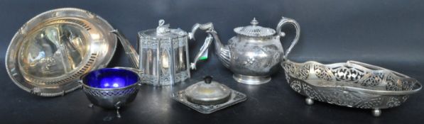 A COLLECTION OF SILVER PLATE ITEMS - DISHES & TEAPOTS