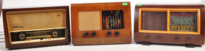 A COLLECTION OF 1930S VALVE RADIOS