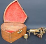 OF MARITIME / NAVAL INTEREST - A VINTAGE 20TH CENTURY SHIPS SEXTANT