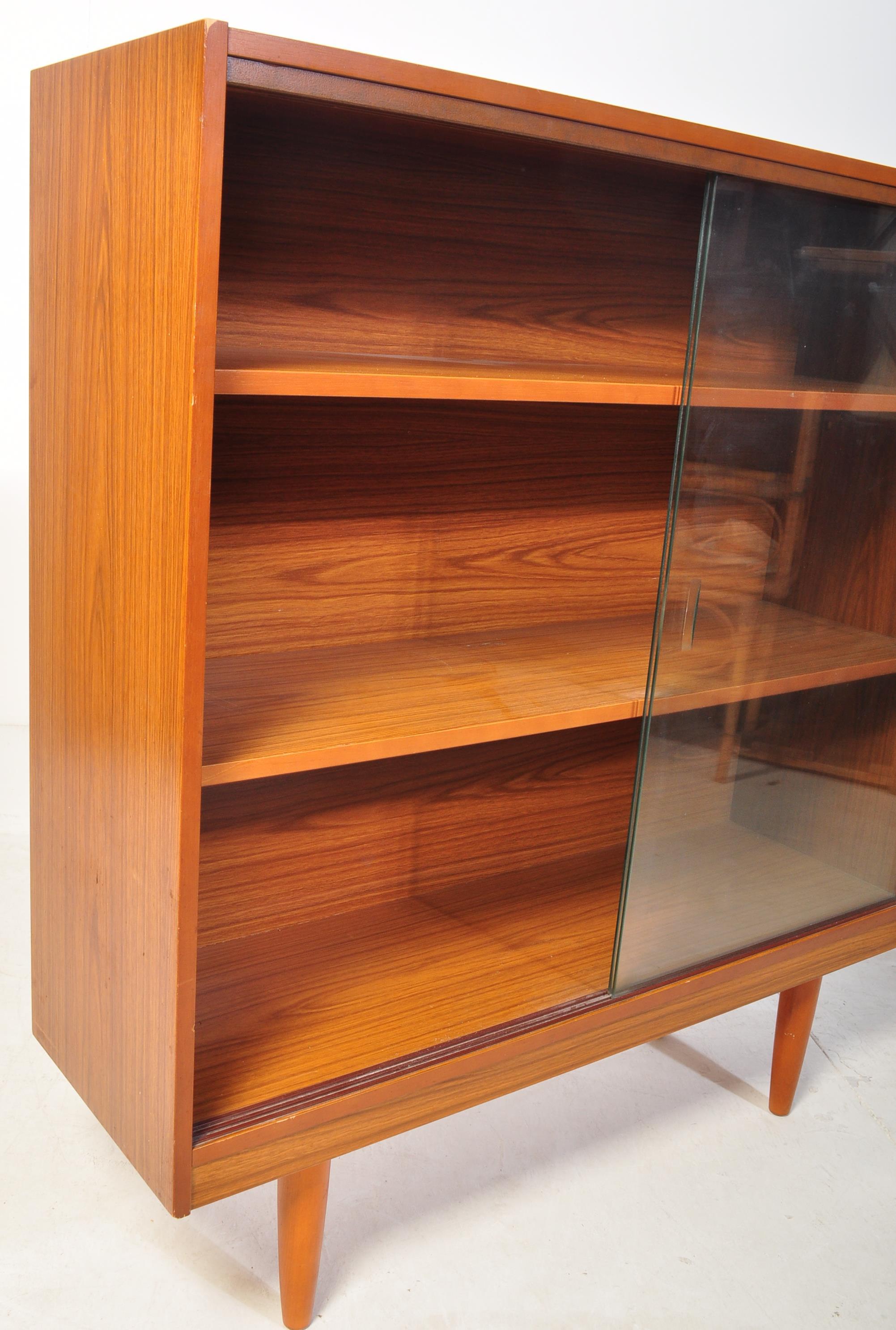 SCHREIBER RETRO 1960S DANISH INSPIRED TEAK CABINET - Image 4 of 5