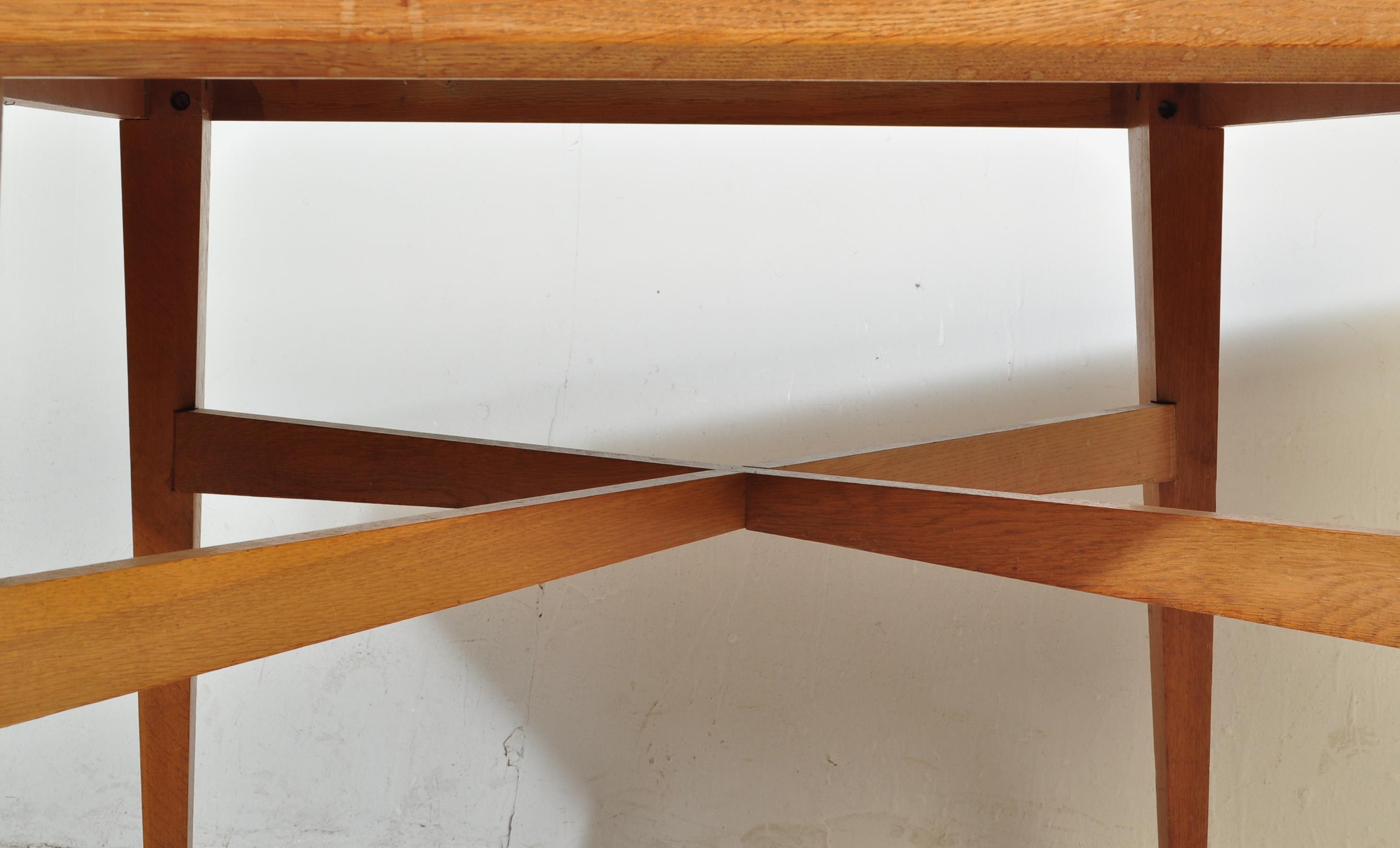 RETREO VINTAGE CIRCA 1950S OAK DINING TABLE - Image 6 of 7