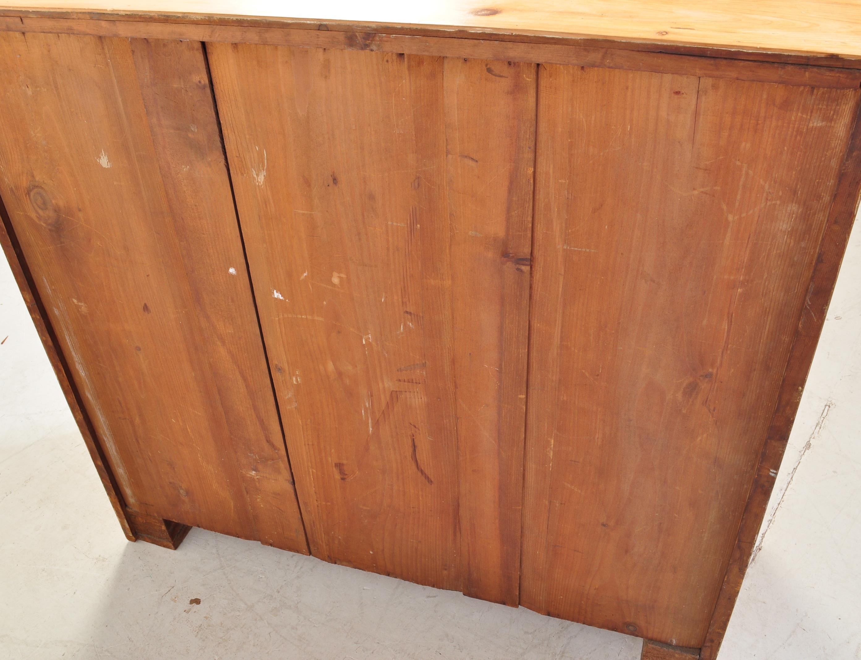 19TH CENTURY VICTORIAN PINE CHEST OF DRAWERS - Image 7 of 8