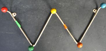 A RETRO VINTAGE MID 20TH CENTURY SPUTNIK ATOMIC COAT HOOKS