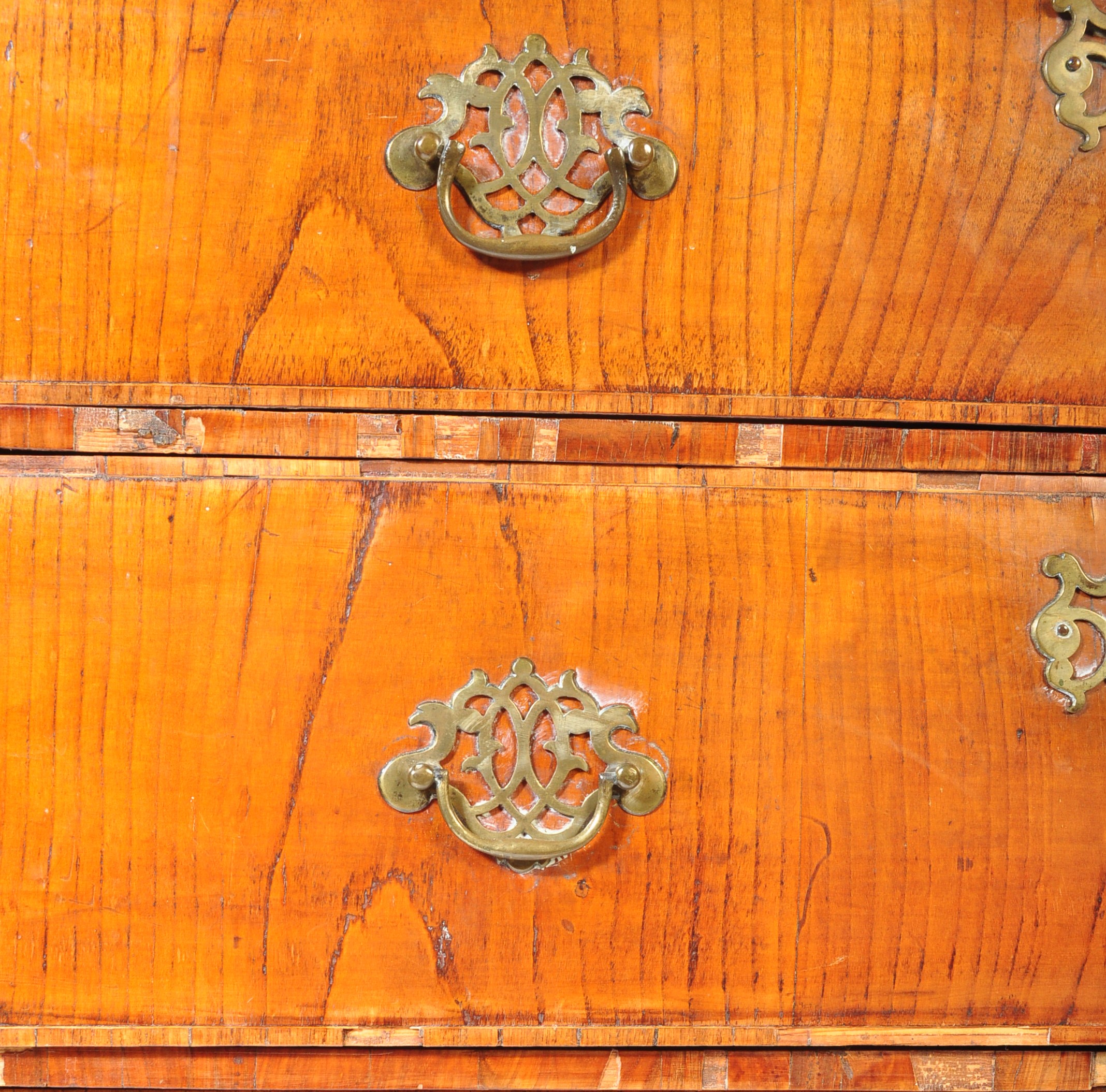 EARLY 18TH CENTURY QUEEN ANNE WALNUT CHEST OF DRAWERS - Image 6 of 8