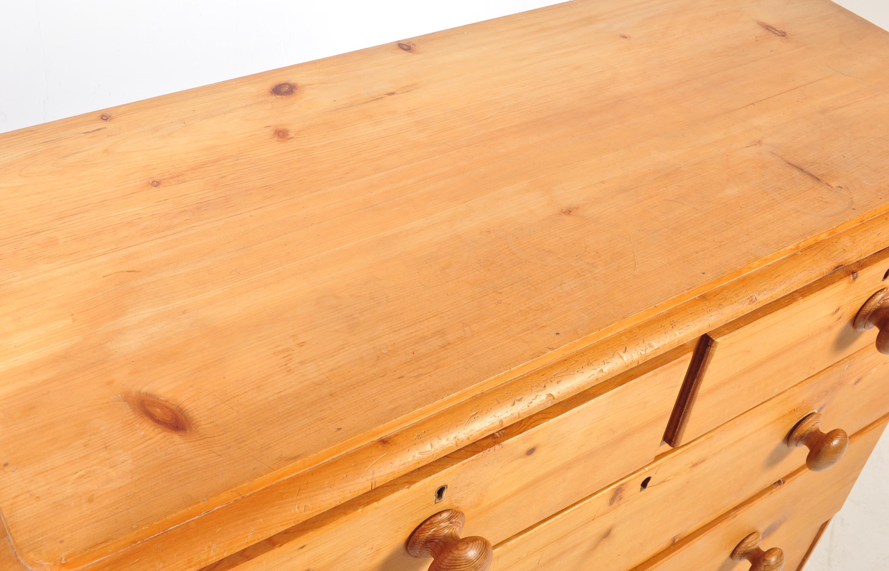 19TH CENTURY VICTORIAN PINE CHEST OF DRAWERS - Image 3 of 8