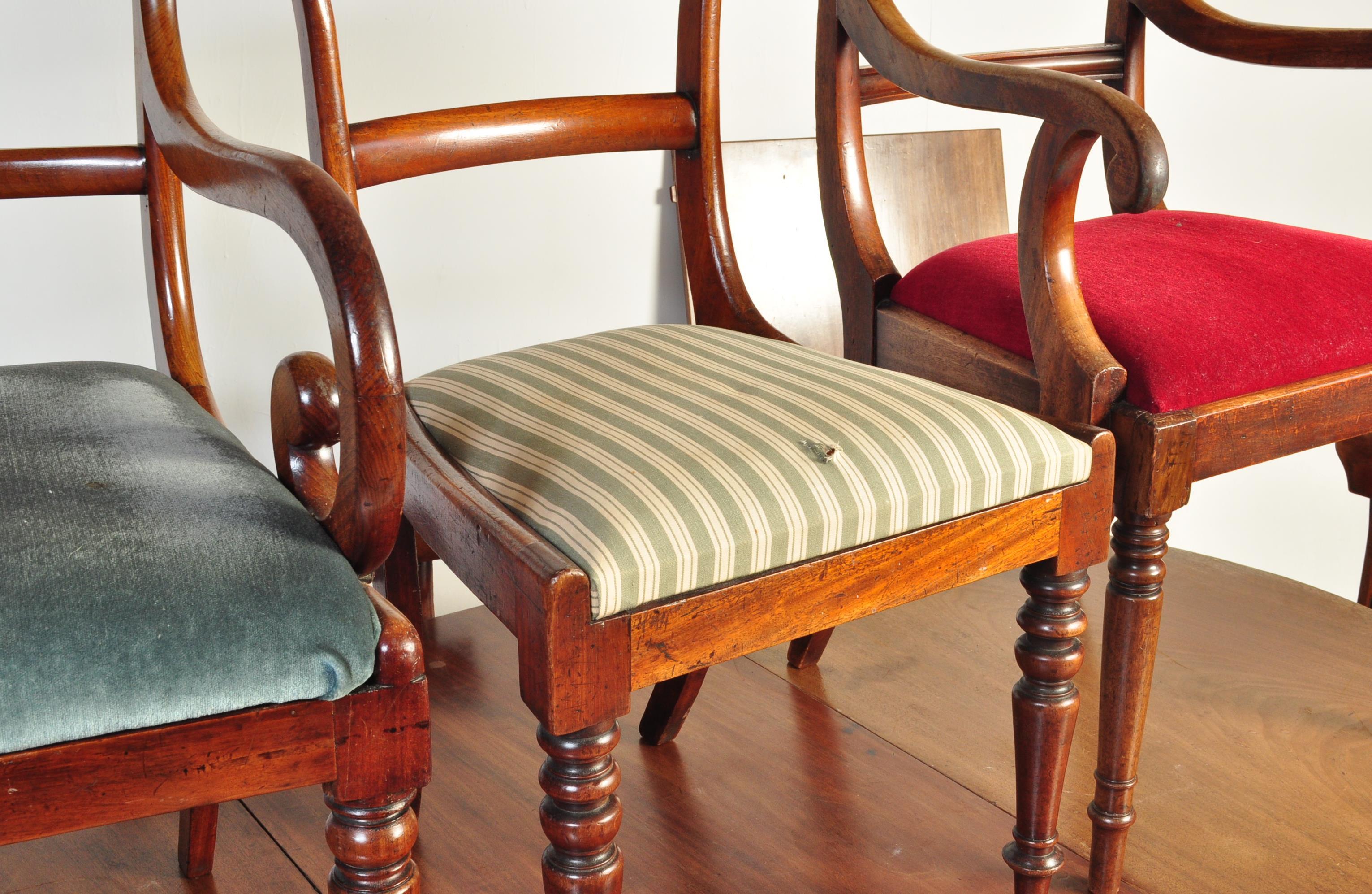 LONG RUN OF REGENCY CHAIRS AND D END TABLE WITH TWO LEAVES - Image 3 of 6