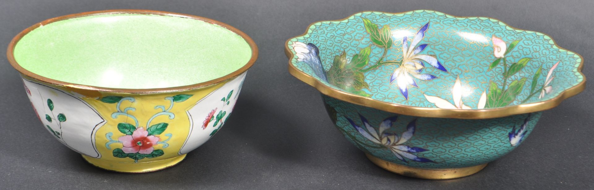 TO EARLY 20TH CENTURY CHINESE CLOISONNE BOWLS - Image 5 of 8