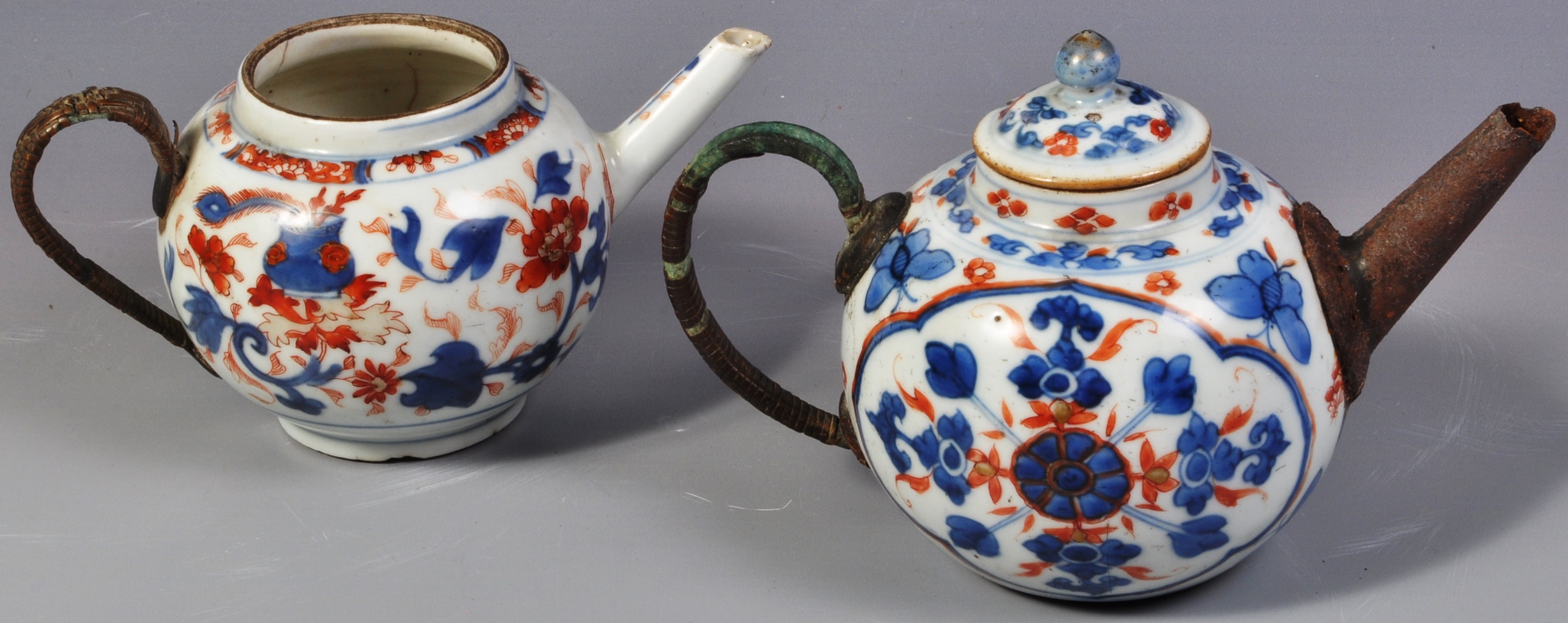 TWO 18TH CENTURY CHINESE QIANLONG IMARI TEAPOTS - Image 8 of 8