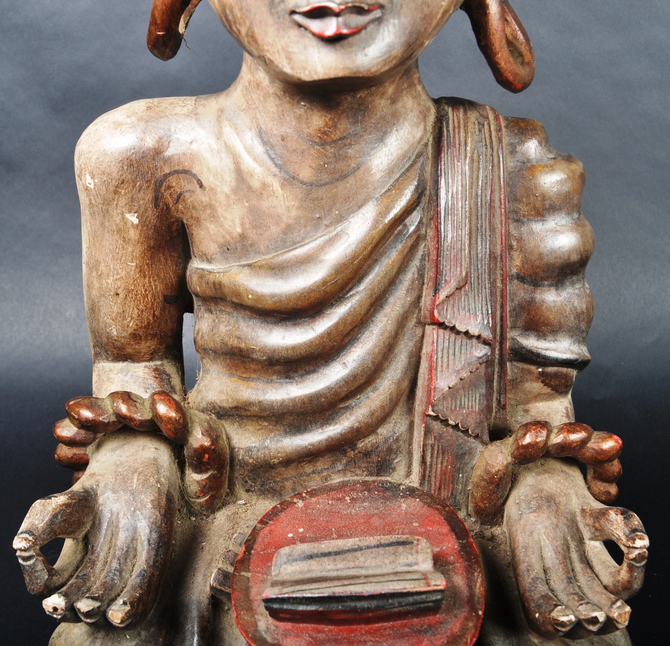 20TH CENTURY HAND CARVED CHINESE WOODEN BUDDHA - Image 3 of 7