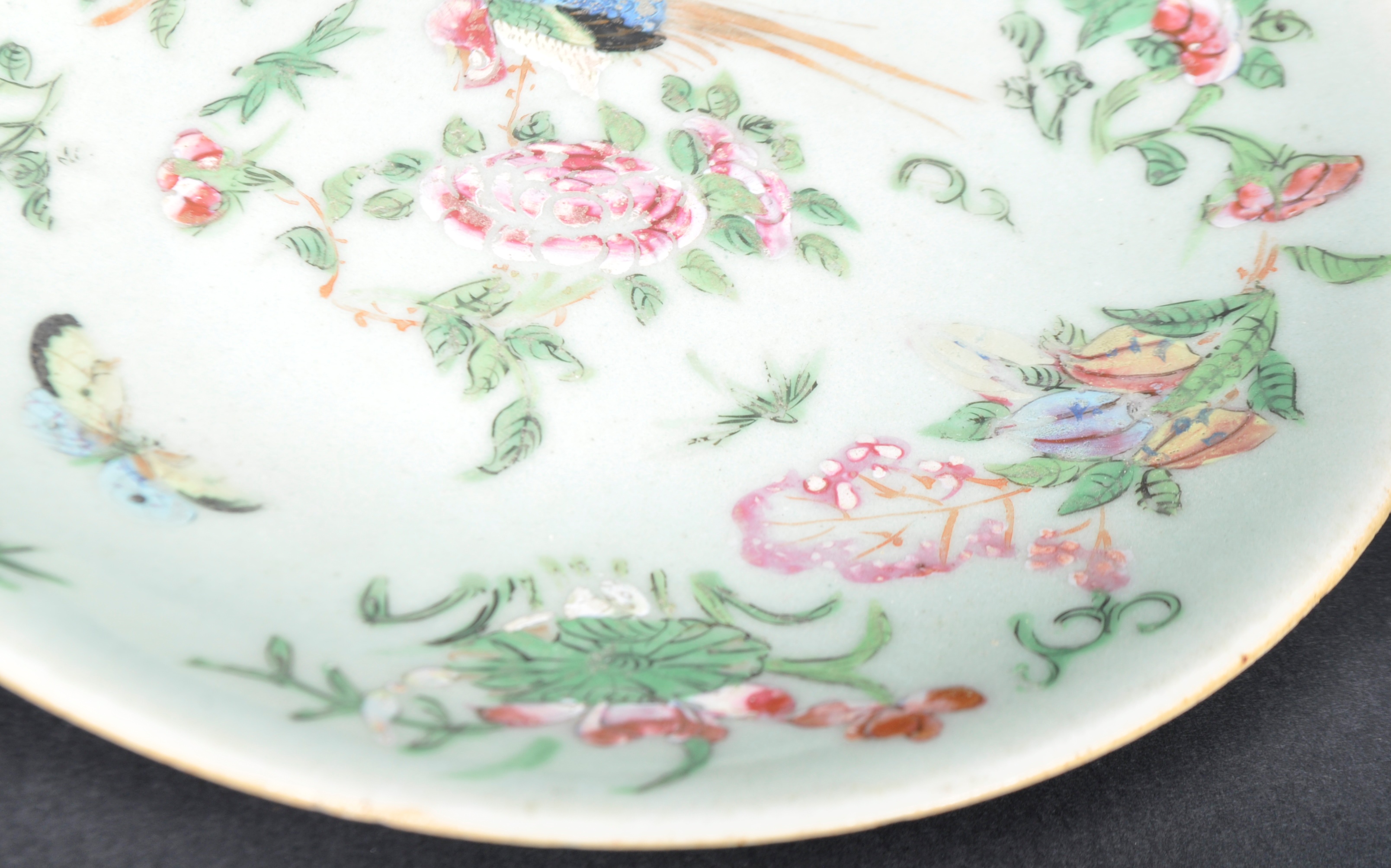 CHINESE PORCELAIN - PAIR 19TH CENTURY FAMILLE ROSE PLATES - Image 6 of 10