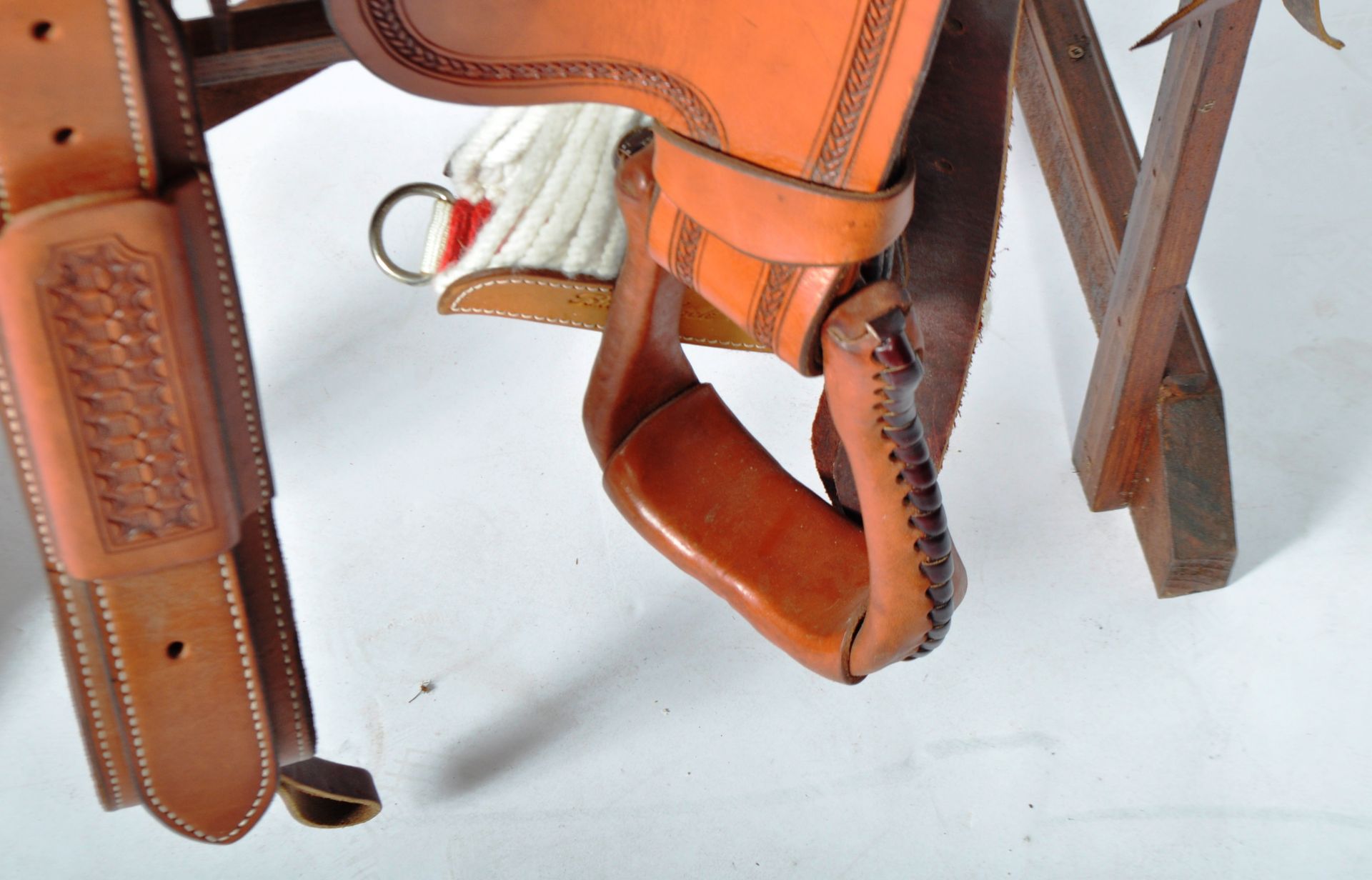 BILLY COOK HIGH QUALITY LEATHER SADDLE - Image 10 of 11