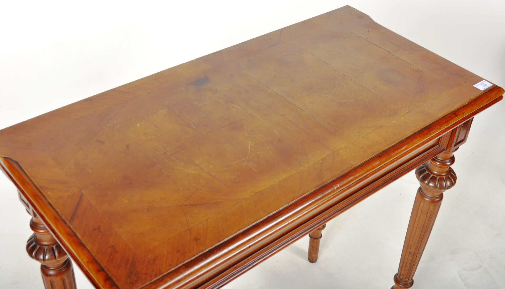 19TH CENTURY WALNUT PULL OUT TEA TABLE - Image 3 of 4