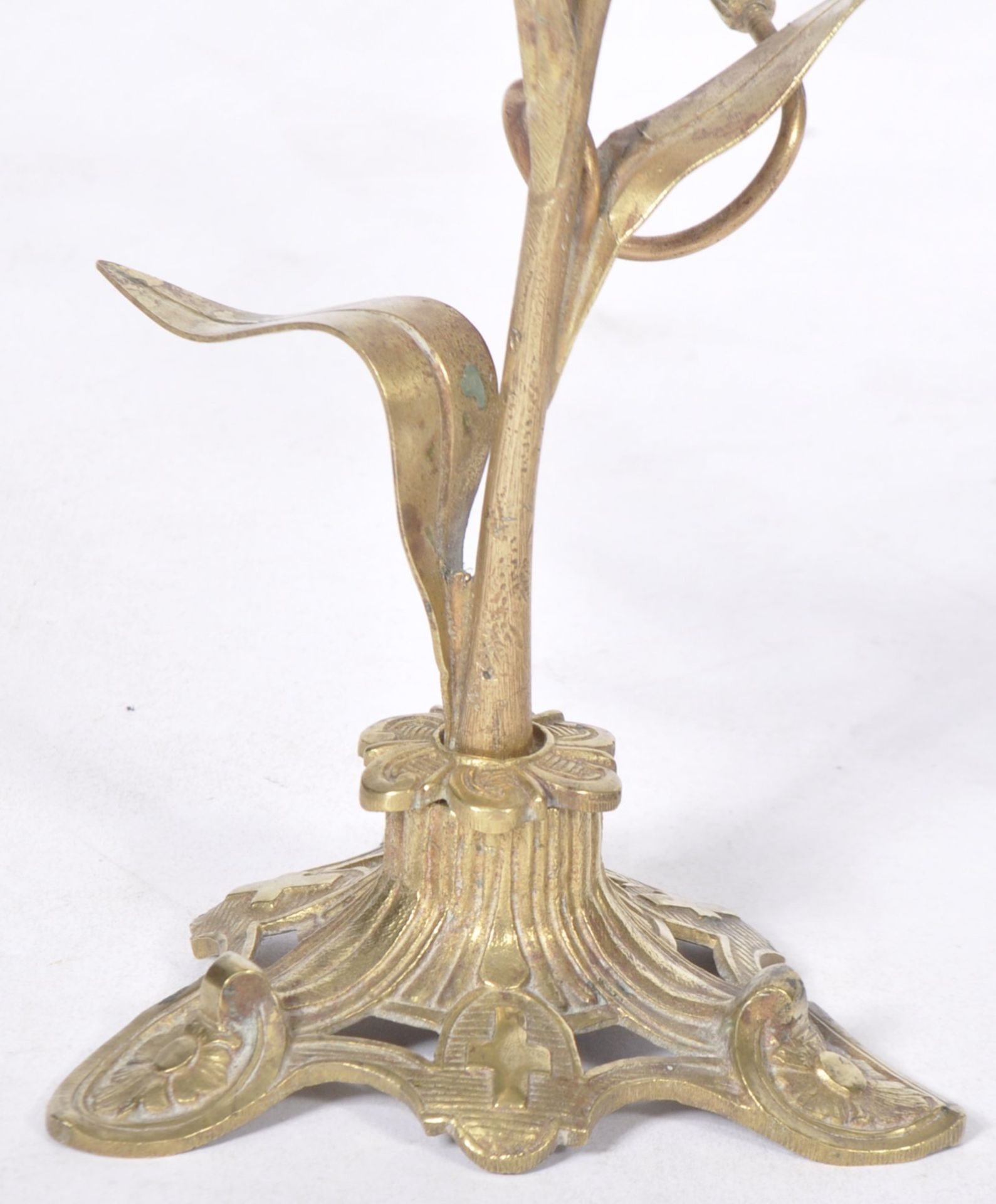 MATCHING PAIR OF 19TH CENTURY FRENCH BRASS CANDLESTICKS - Image 4 of 7