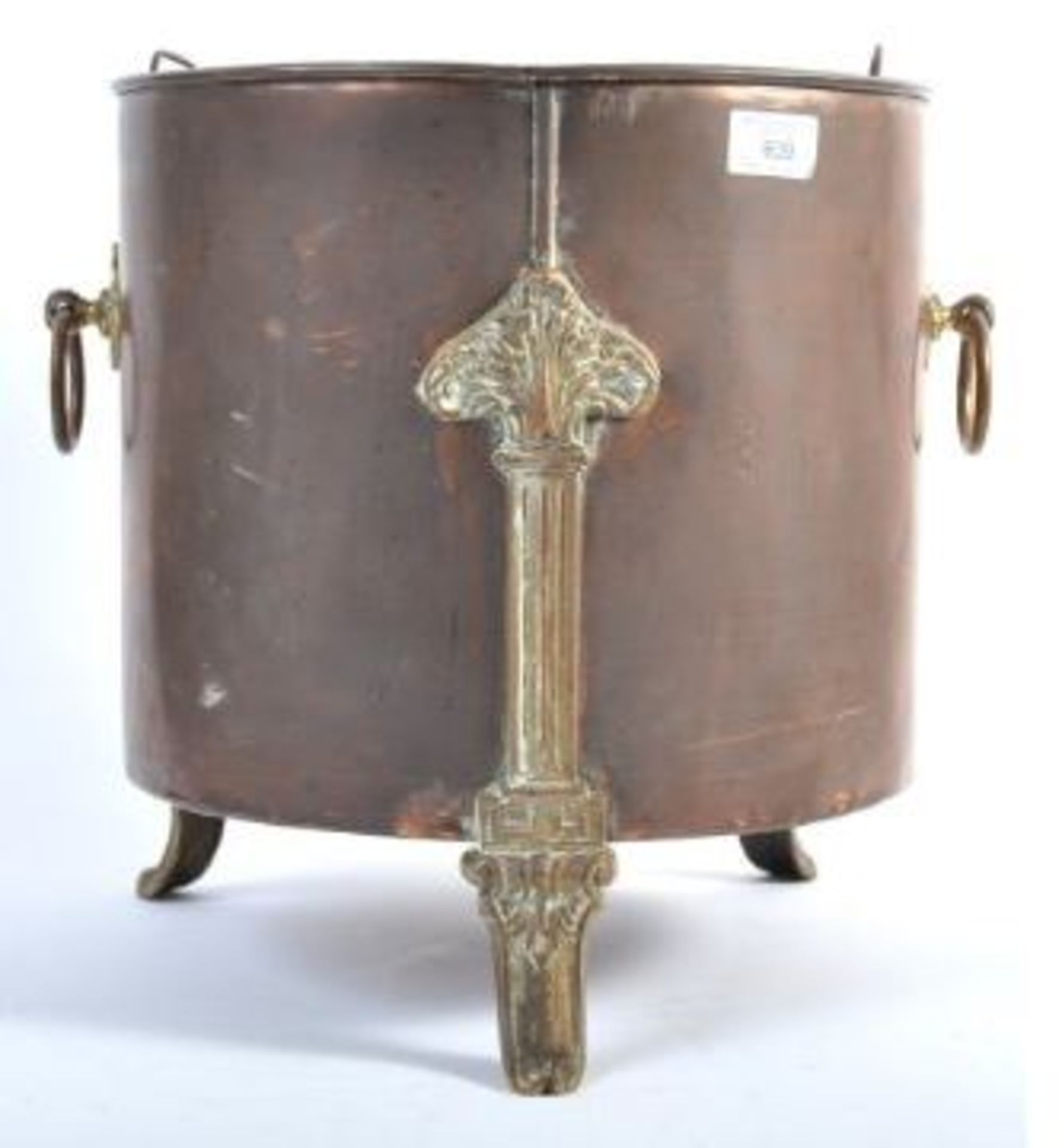 19TH CENTURY BRASS AND COPPER WINE COOLER IN THE CLASSICAL TASTE