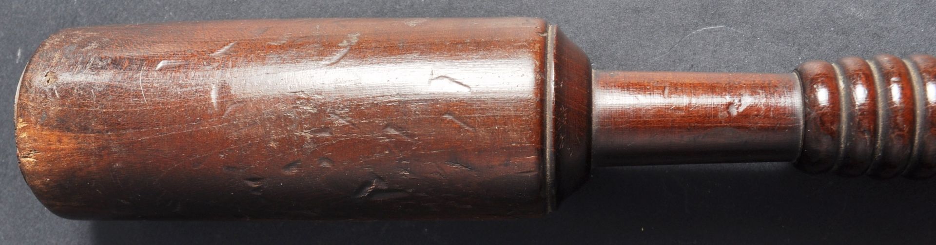 19TH CENTURY TURNED WOODEN TRUNCHEON AND GAVELS - Image 2 of 9