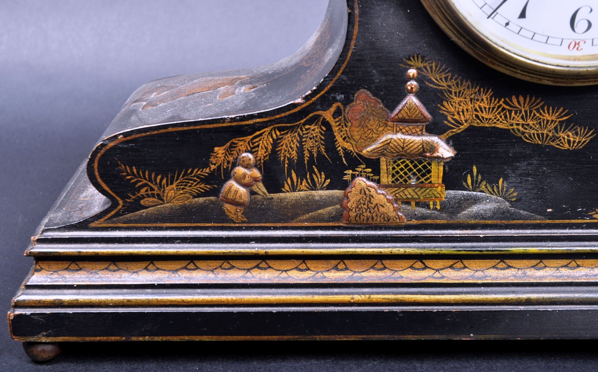 EARLY 20TH CENTURY SWISS CHINOISERIE MANTEL CLOCK - Image 3 of 6