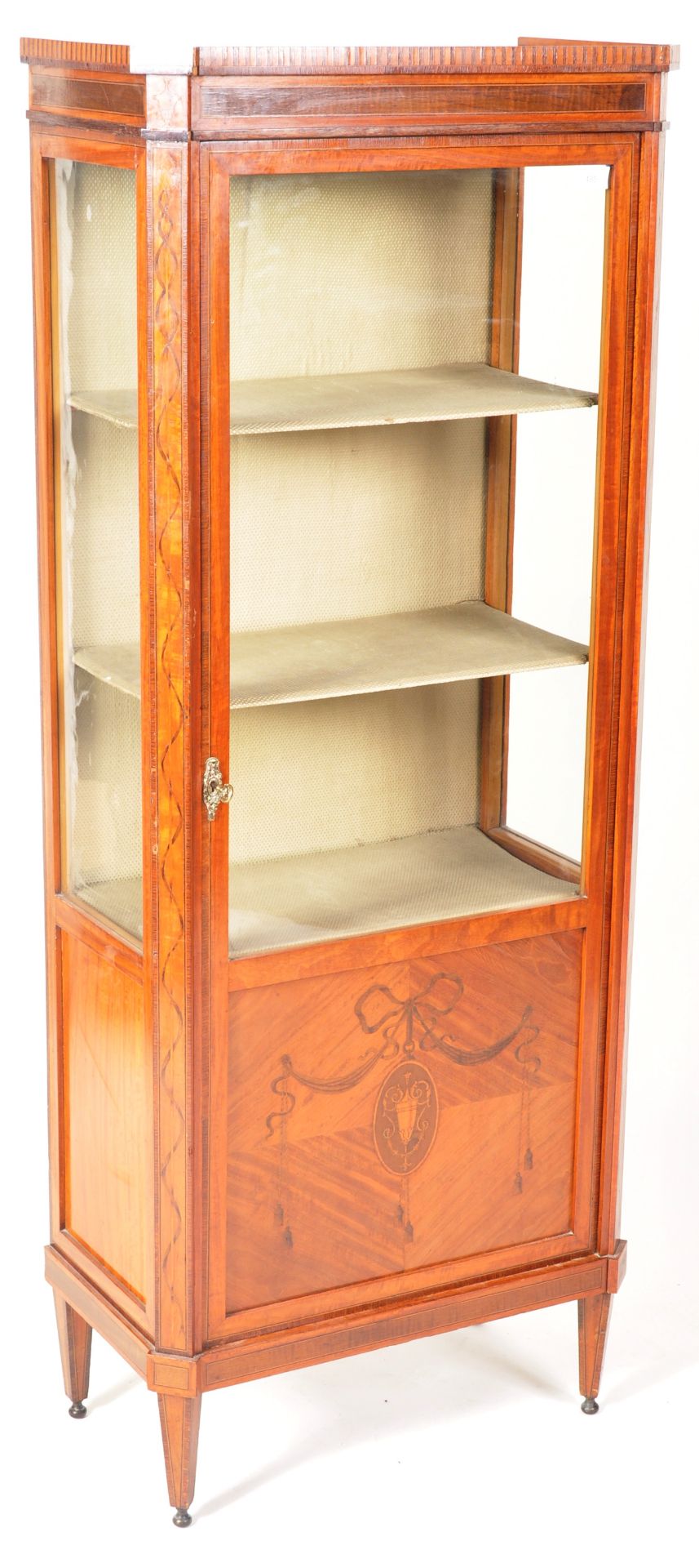 19TH CENTURY VICTORIAN MAPLE AND CO SATINWOOD CABINET VITRINE - Image 2 of 10