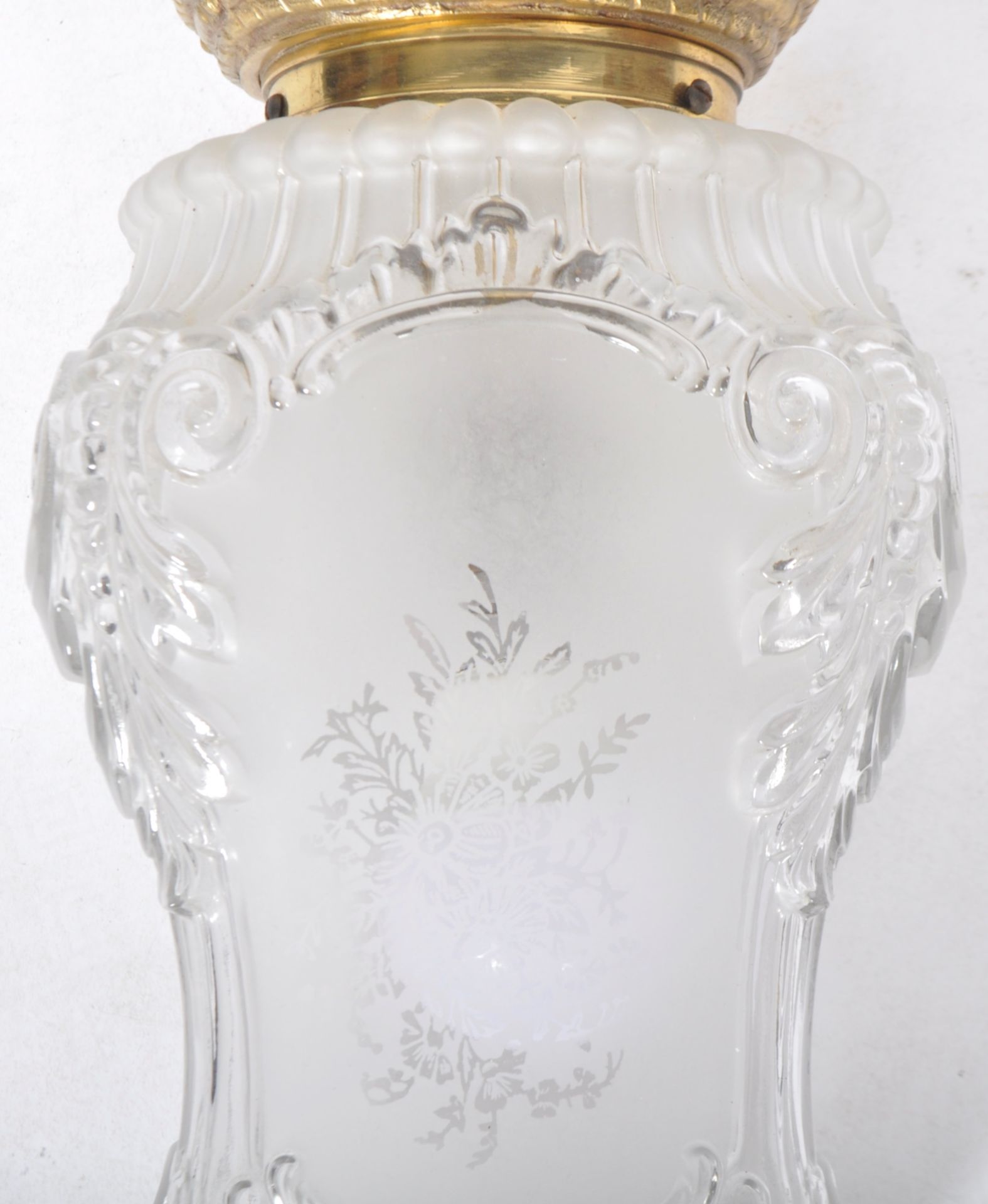 20TH CENTURY EDWARDIAN ETCHED GLASS CEILING LIGHT - Image 4 of 5