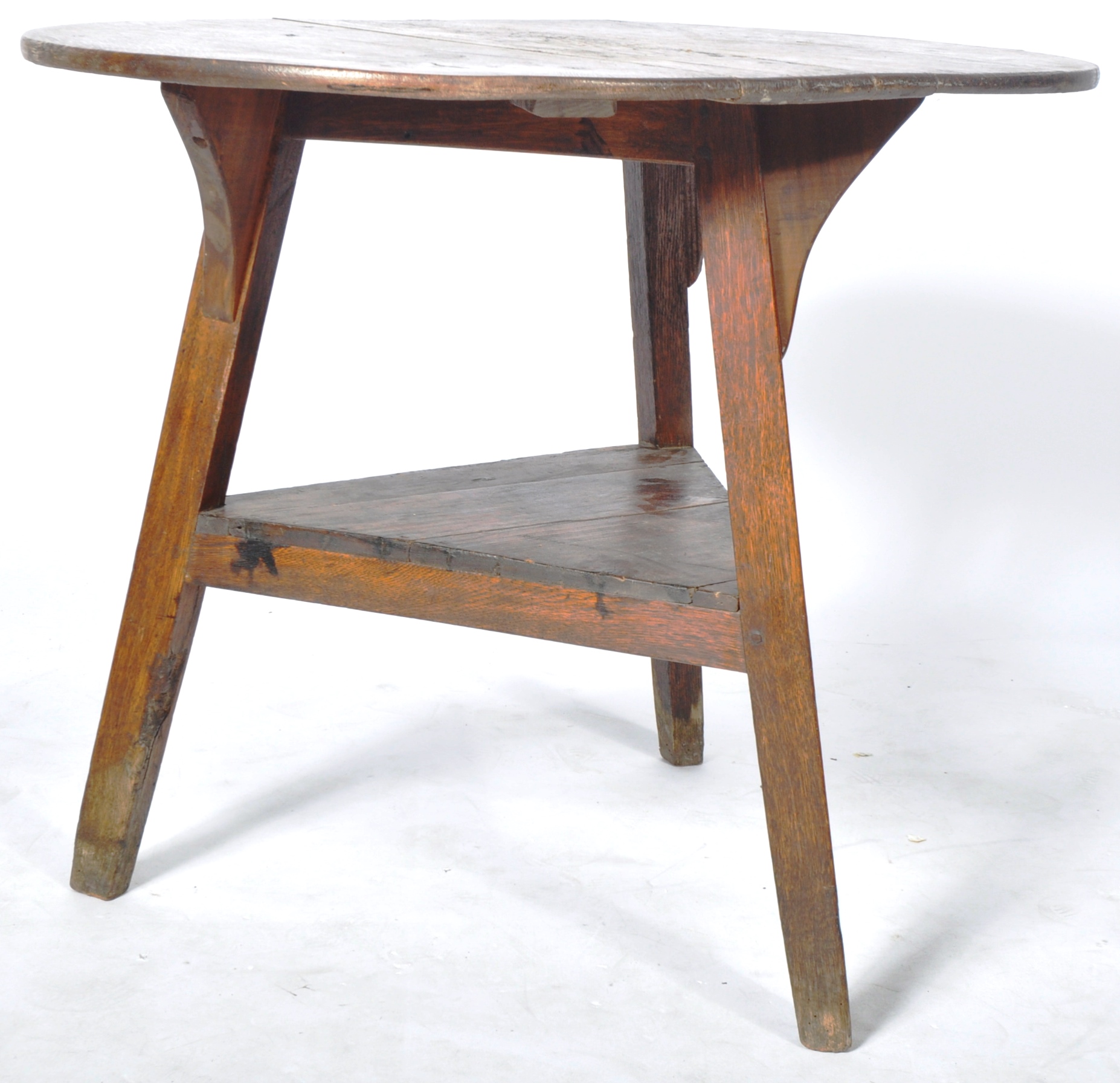 18TH CENTURY OAK CRICKET TABLE