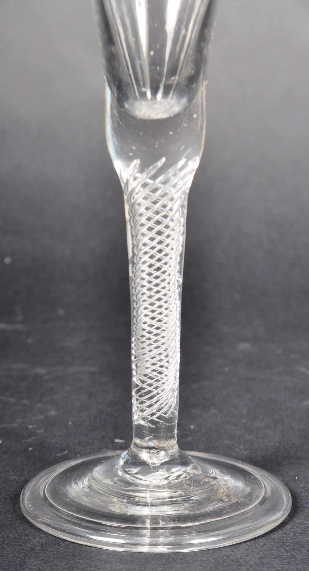 MID 18TH CENTURY MULTI SPIRAL AIR TWIST WINE GLASS - Image 4 of 5