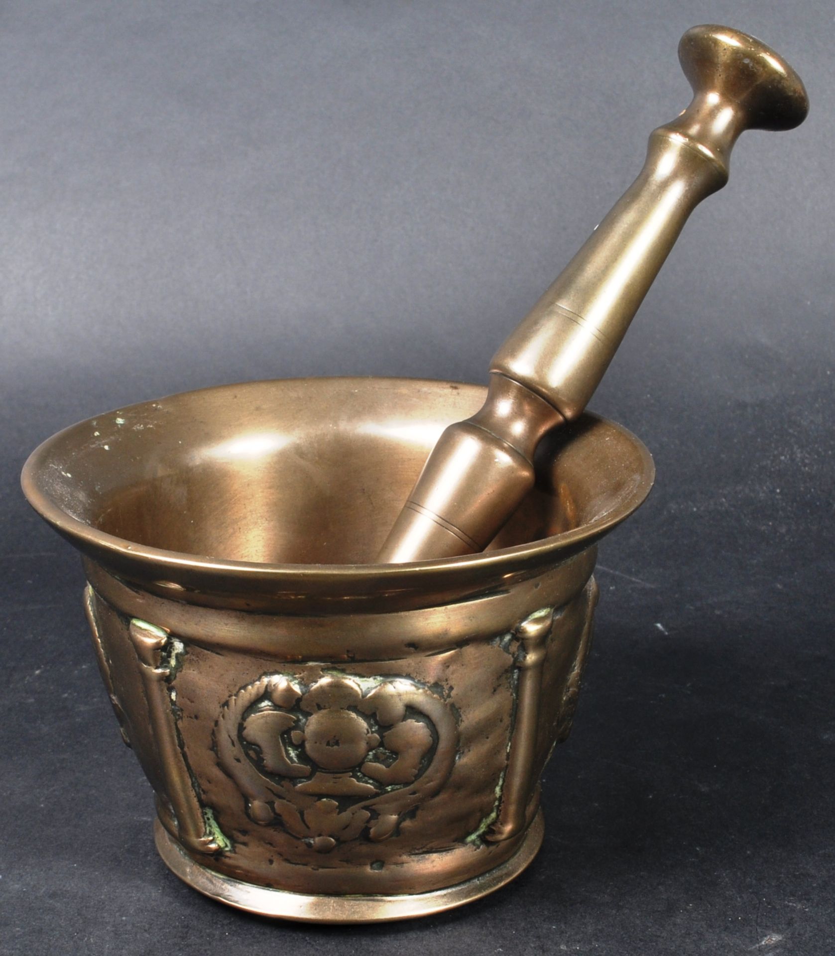 17TH CENTURY BRONZE APOTHECARY PESTLE & MORTAR - Image 5 of 9