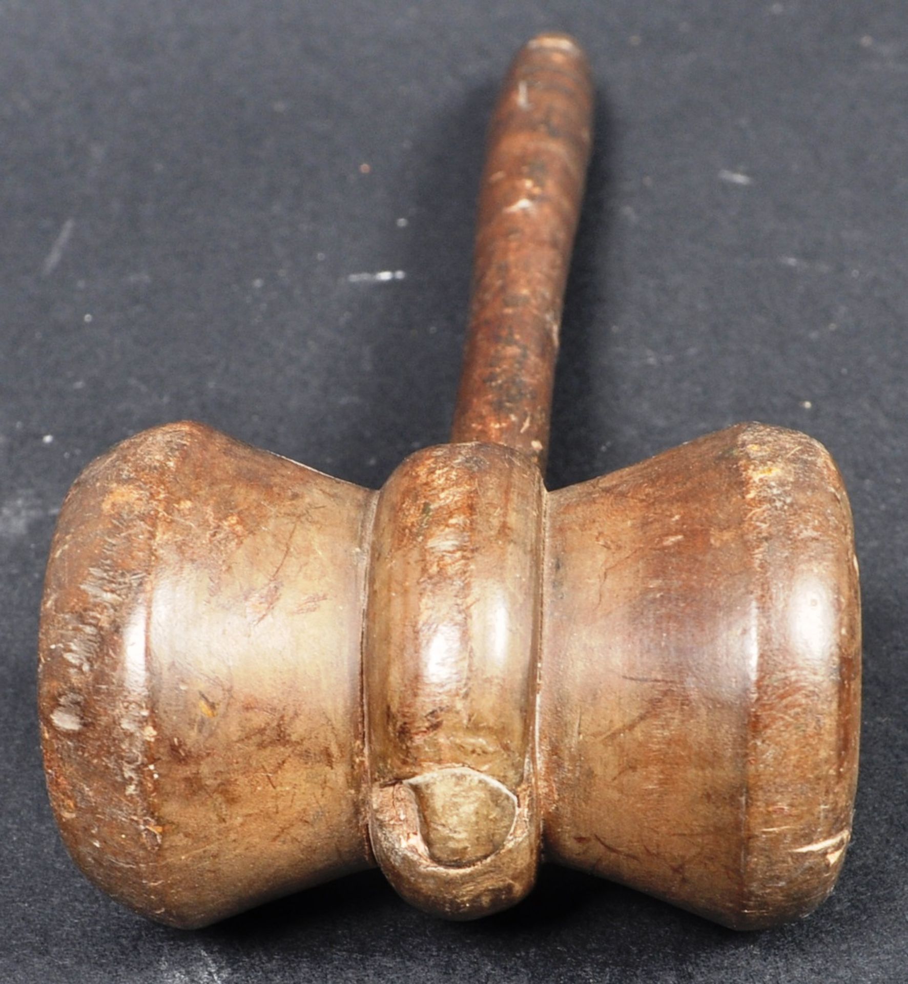 19TH CENTURY TURNED WOODEN TRUNCHEON AND GAVELS - Image 6 of 9