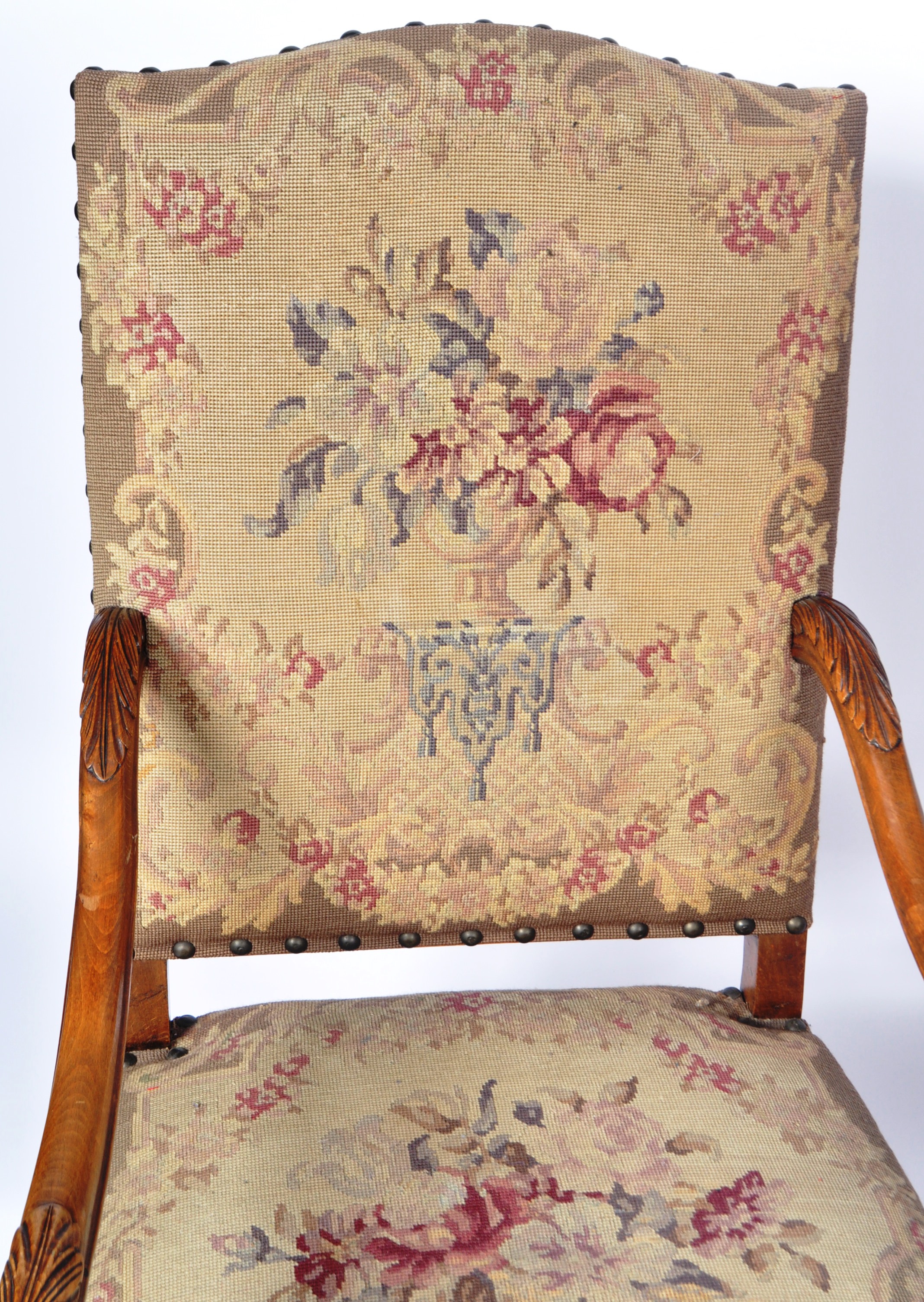 19TH CENTURY ITALIAN MANNER CARVED WALNUT THRONE CHAIRS - Image 3 of 10