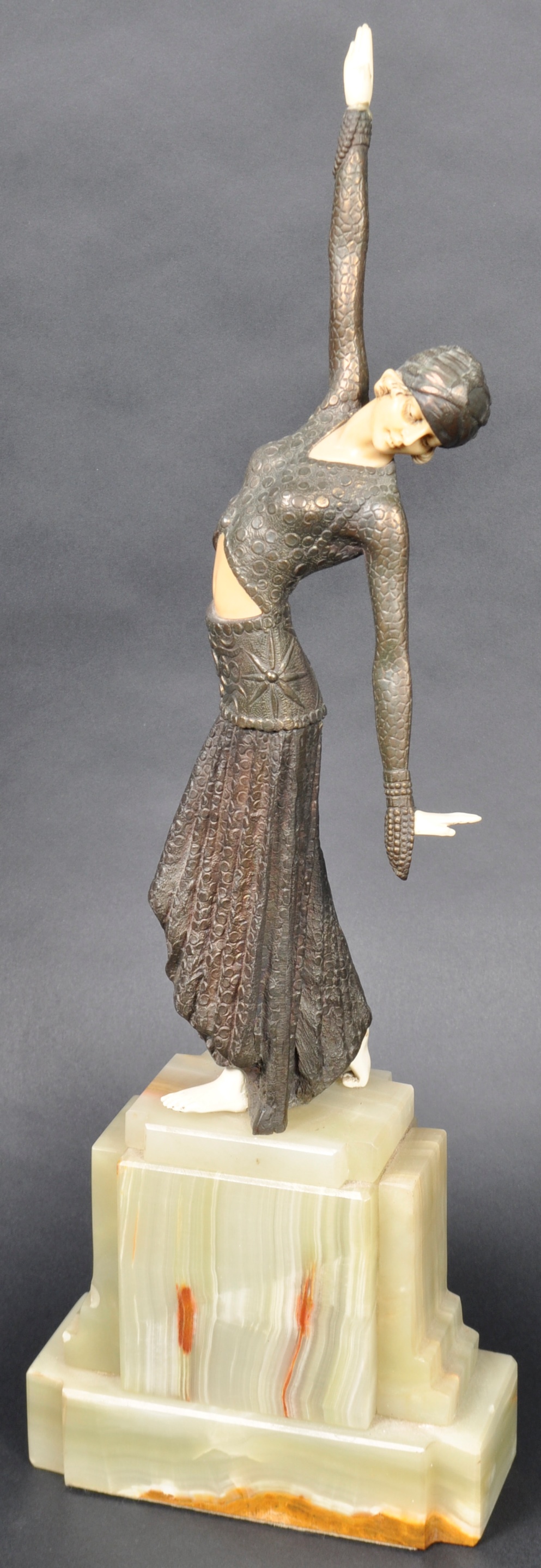 DEMETRE CHIPARUS (1886-1947) - FOOTSTEPS - ART DECO FIGURINE - Image 2 of 8