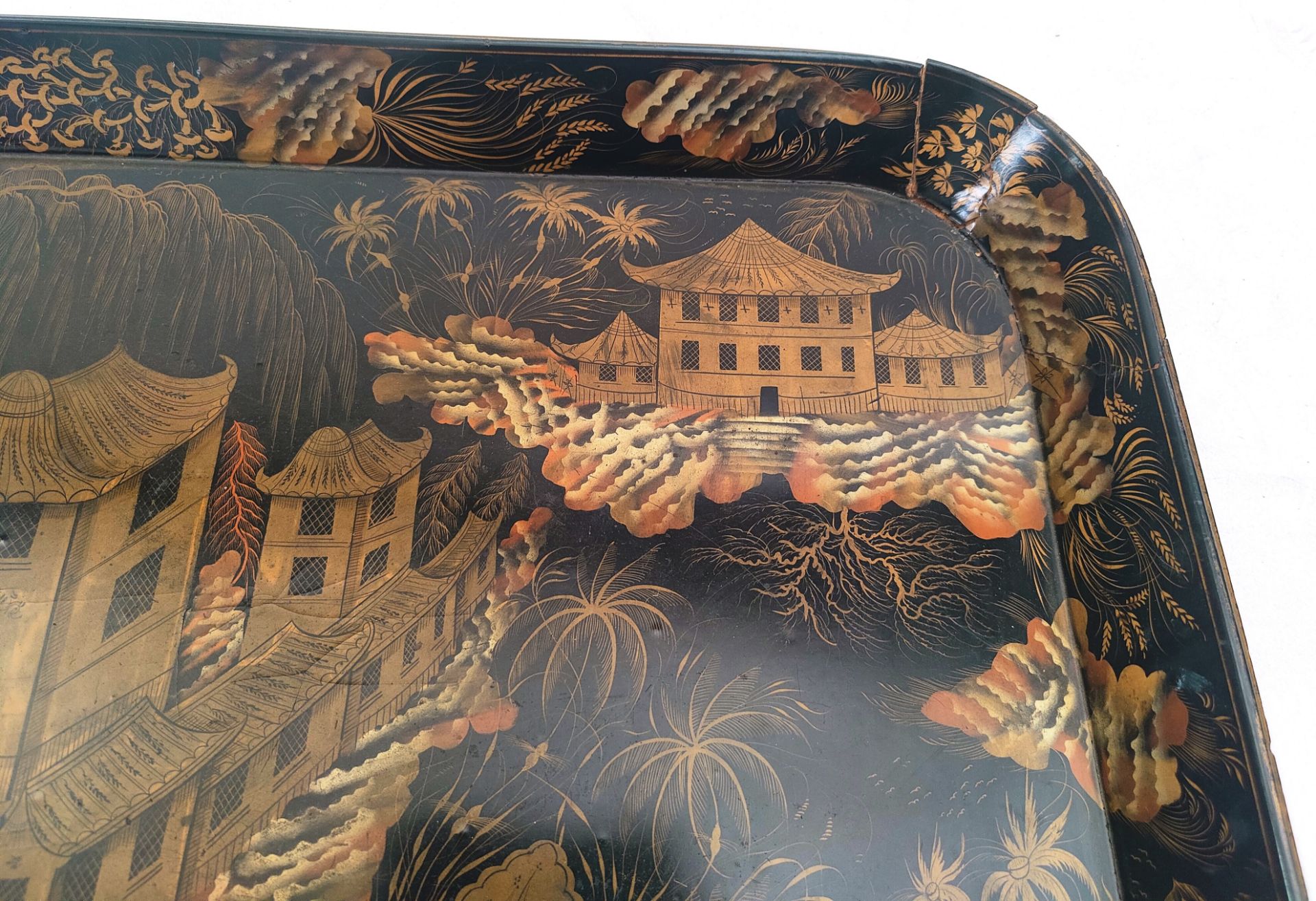 LARGE 19TH CENTURY REGENCY CHINOISERIE TRAY - Image 3 of 6