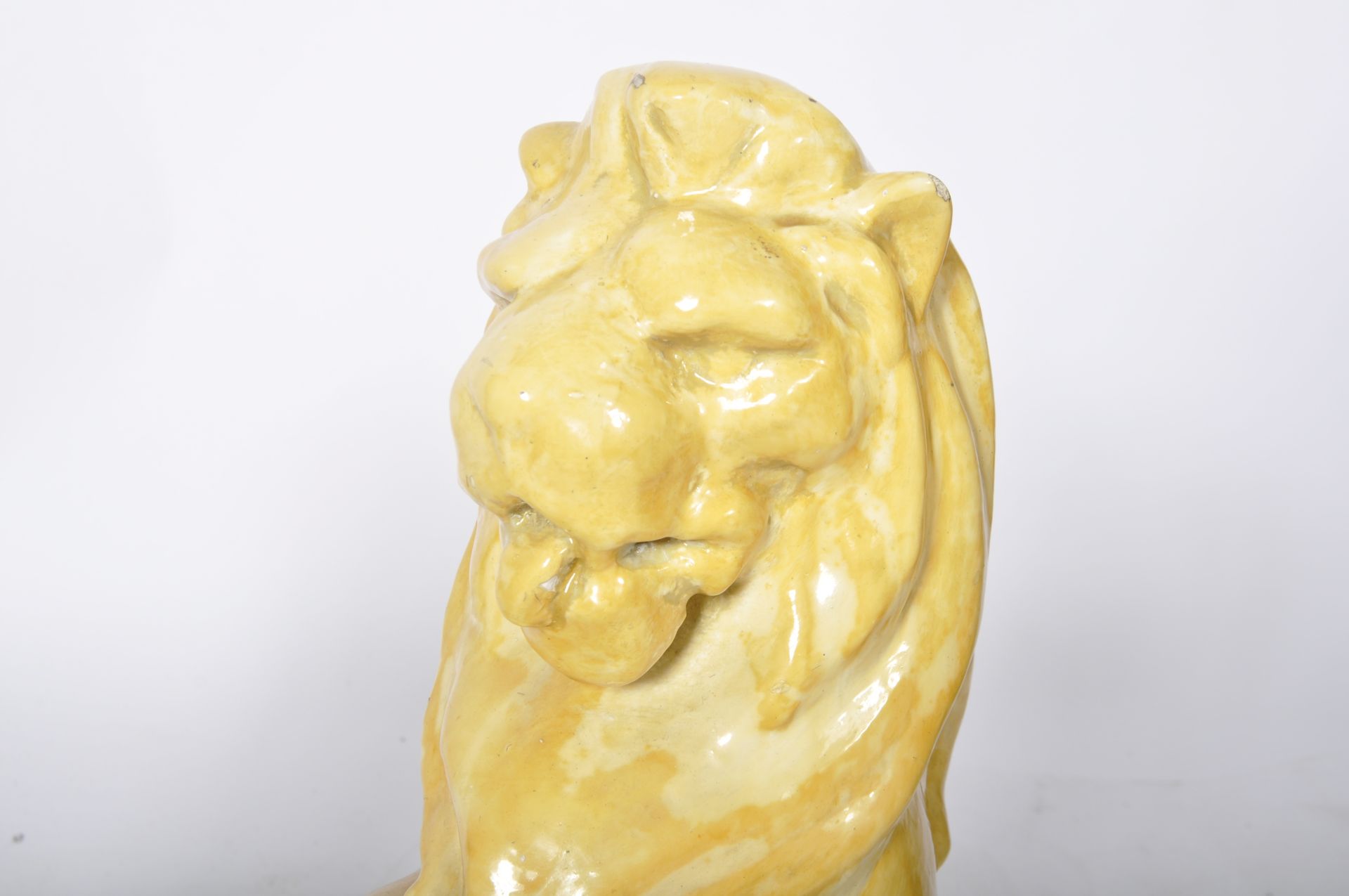 20TH CENTURY MATCHING PAIR OF POTTERY GARDEN LION FIGURES - Image 5 of 7