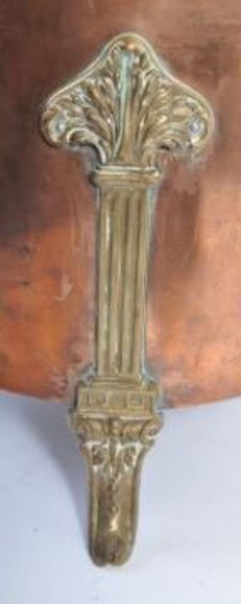 19TH CENTURY BRASS AND COPPER WINE COOLER IN THE CLASSICAL TASTE - Image 3 of 5