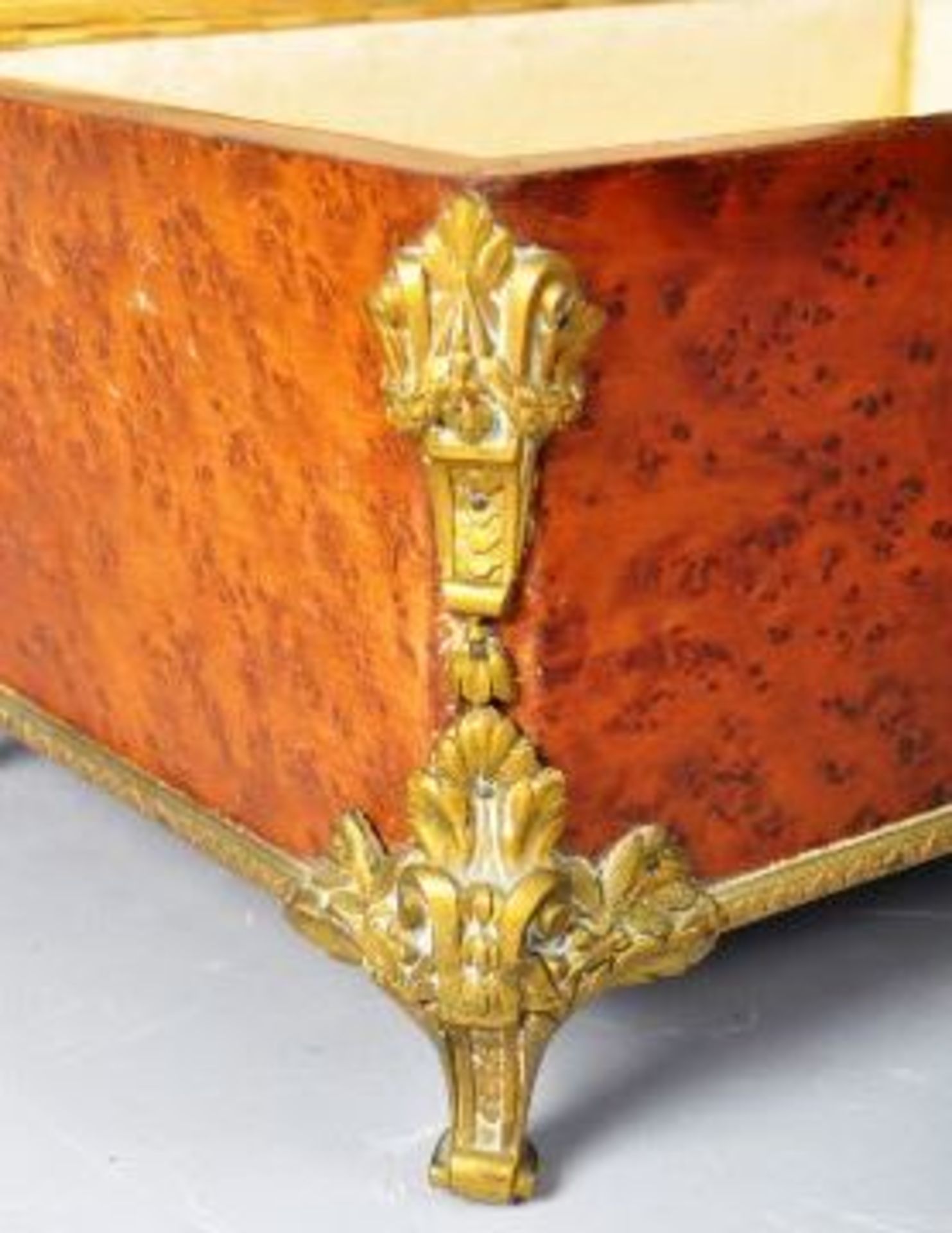 19TH CENTURY GEORGE III BIRDSEYE MAPLE JEWELLERY BOX - Image 7 of 9