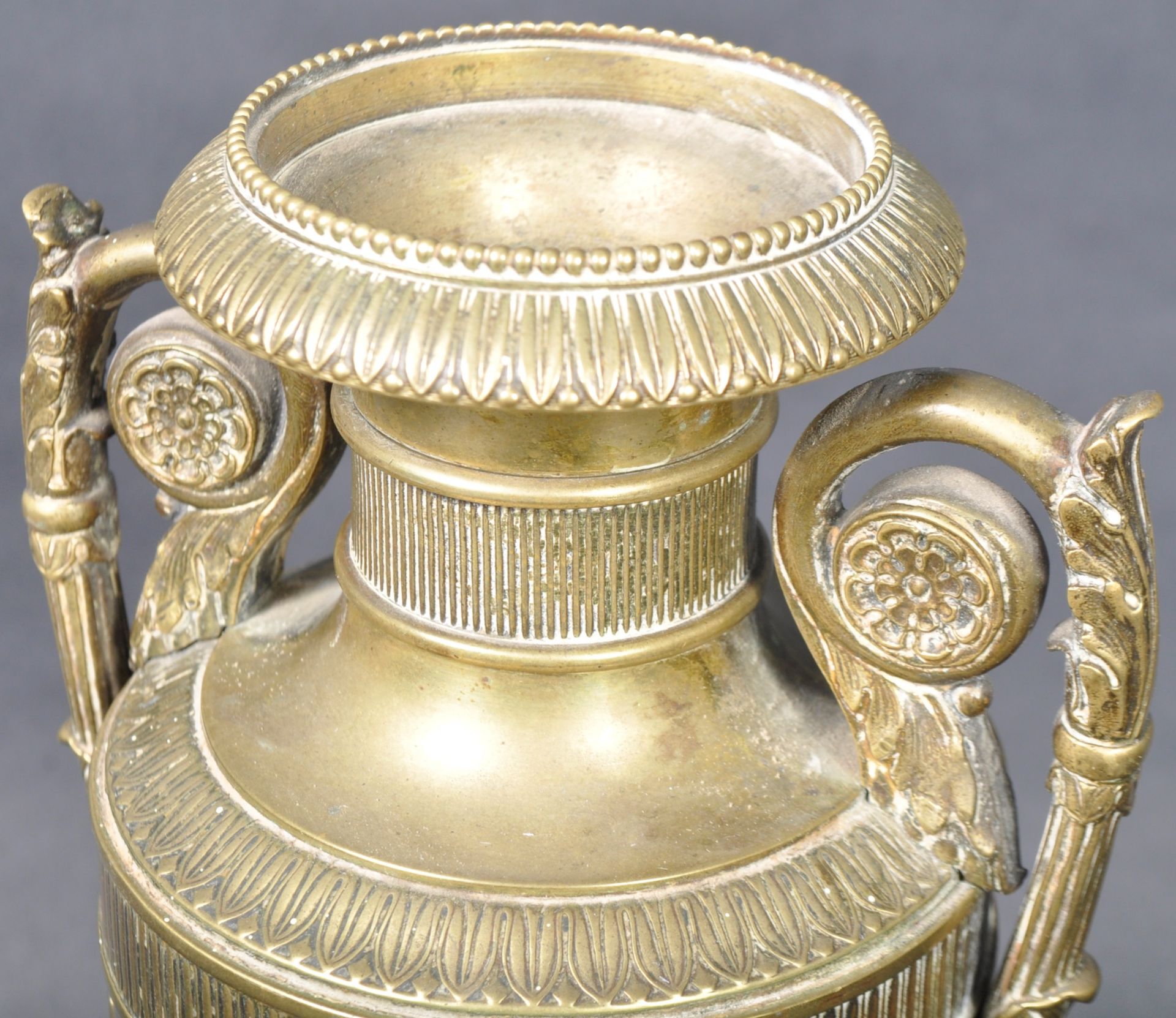 19TH CENTURY FRENCH BRASS CLASSICAL VASE - Image 3 of 7