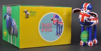 SHAUN THE SHEEP - SHAUN IN THE CITY COLLECTABLE FIGURINE