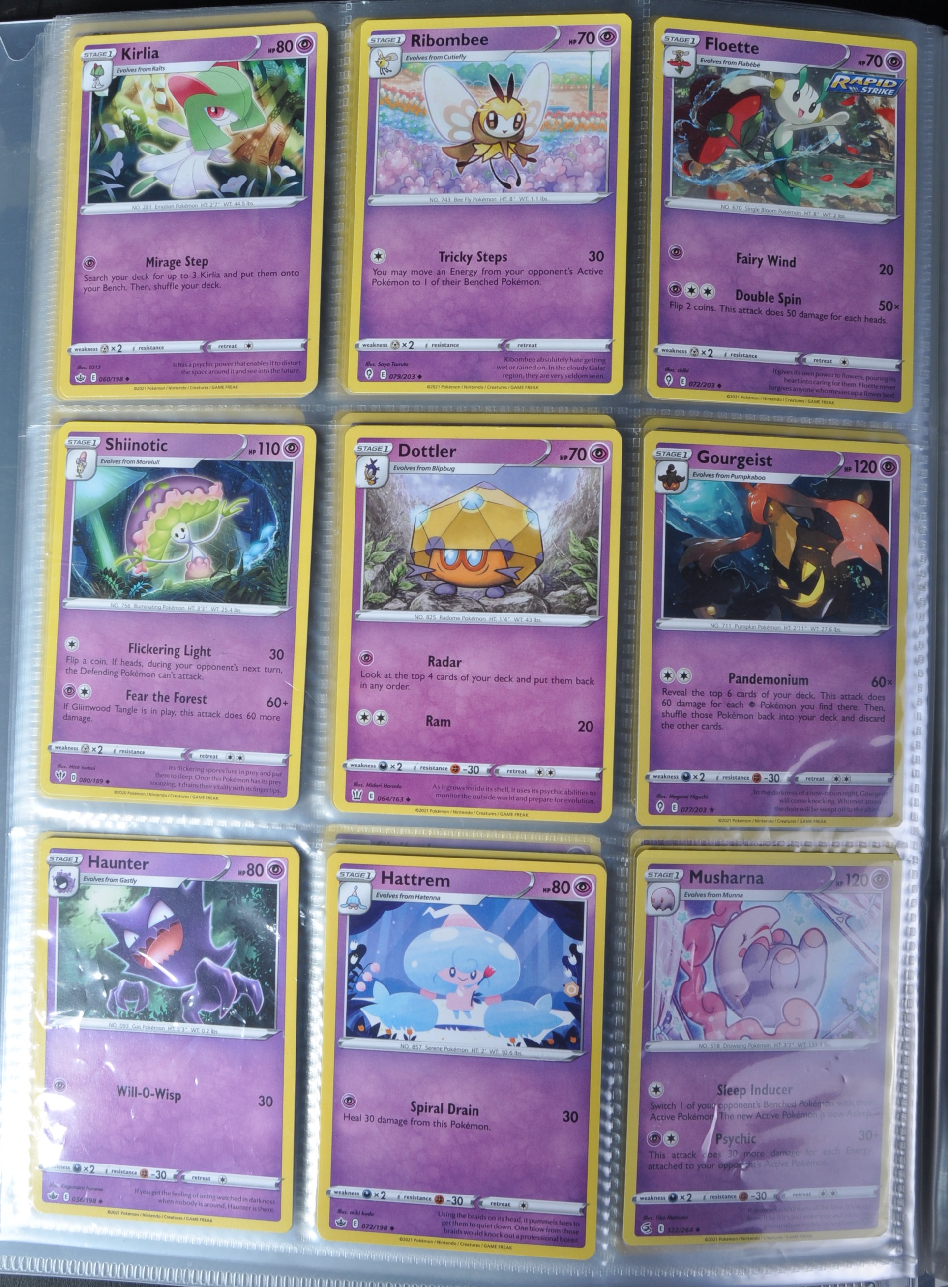 POKEMON TRADING CARD GAME - LARGE COLLECTION OF ASSORTED 2020/21 POKEMON CARDS